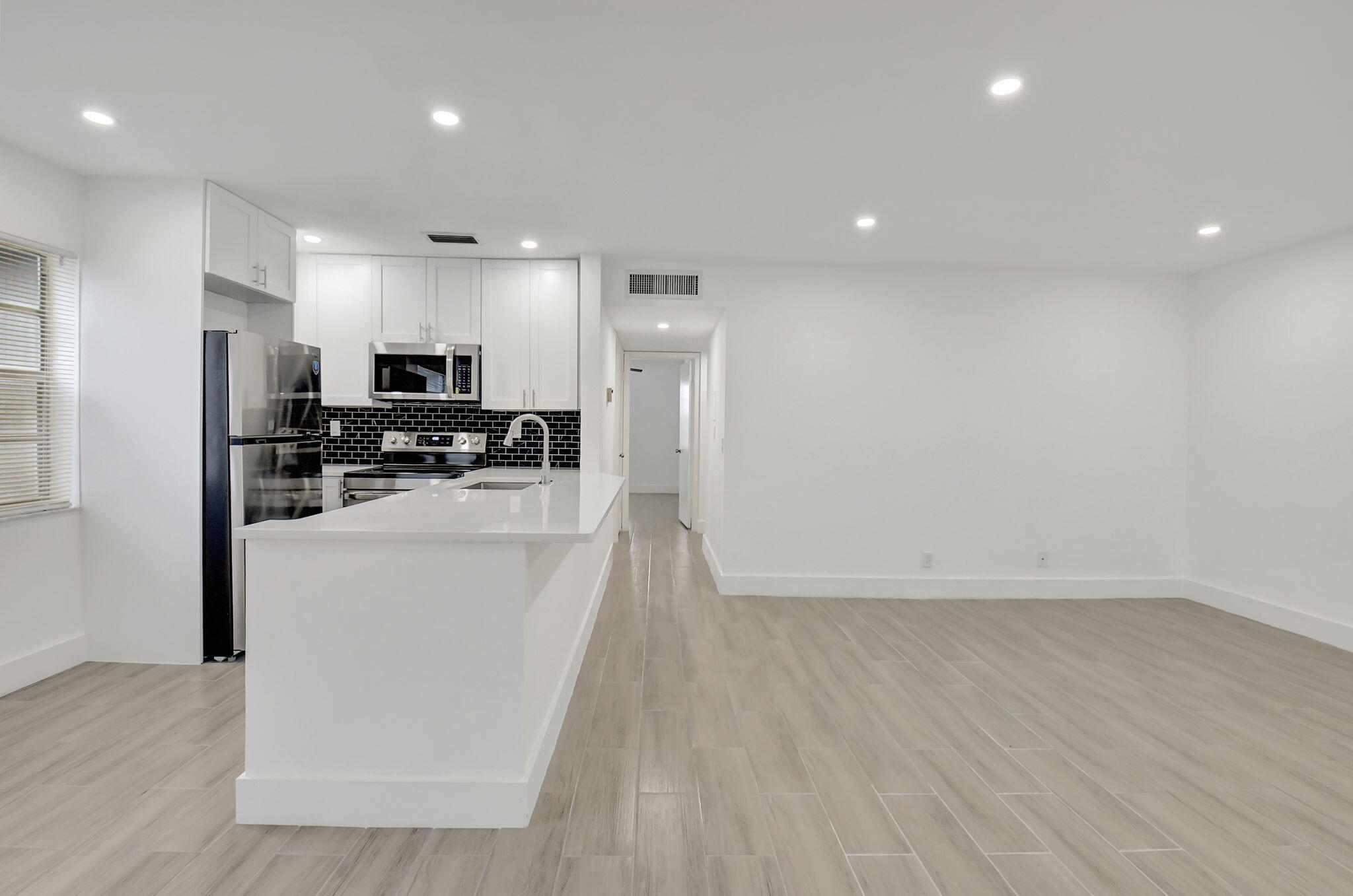 KINGS POINT BURGUNDY CONDOS - Residential