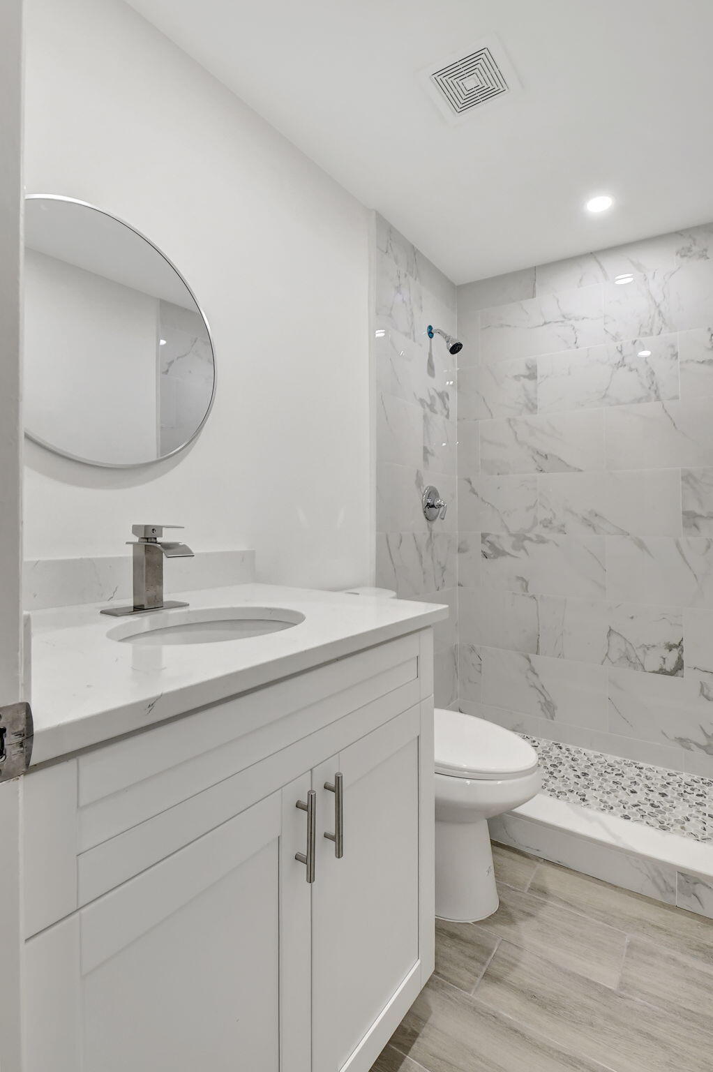 KINGS POINT BURGUNDY CONDOS - Residential