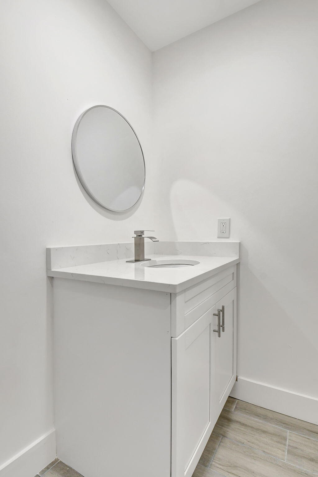 KINGS POINT BURGUNDY CONDOS - Residential