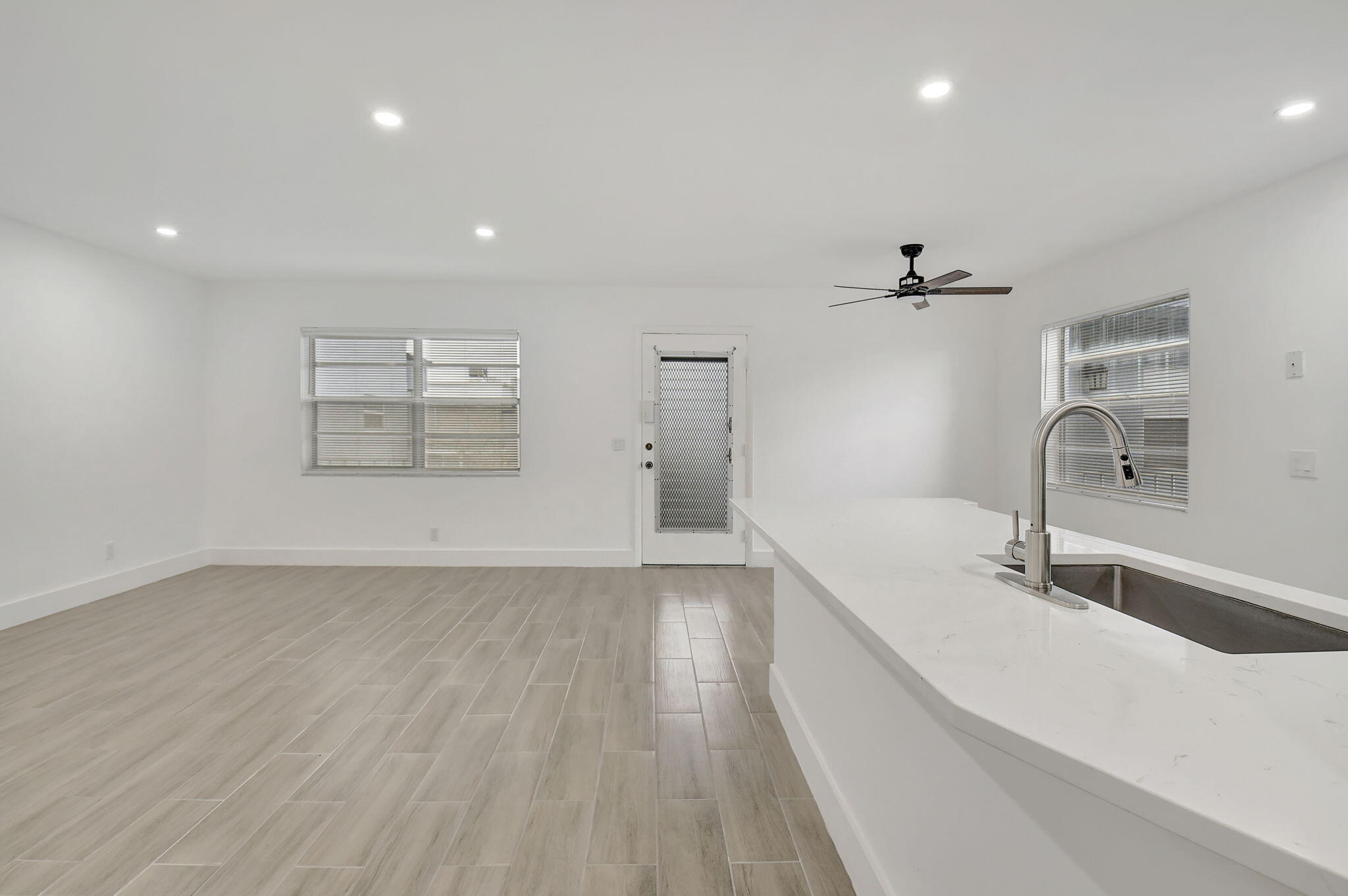 KINGS POINT BURGUNDY CONDOS - Residential