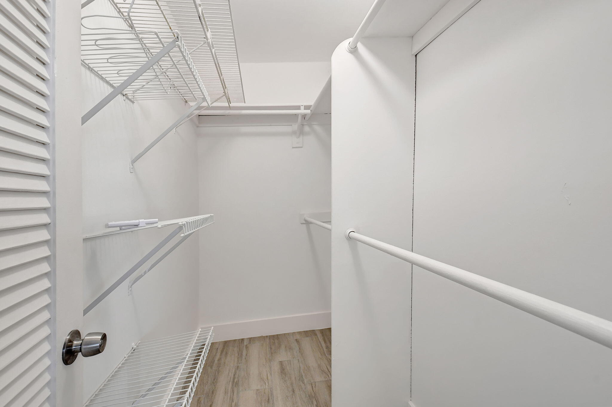 KINGS POINT BURGUNDY CONDOS - Residential