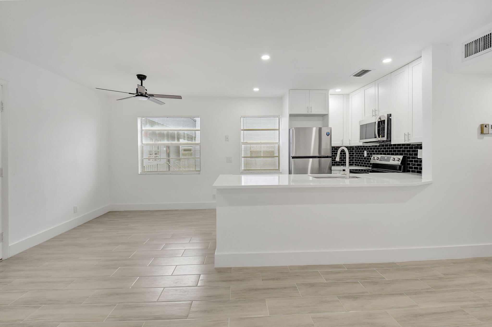 KINGS POINT BURGUNDY CONDOS - Residential