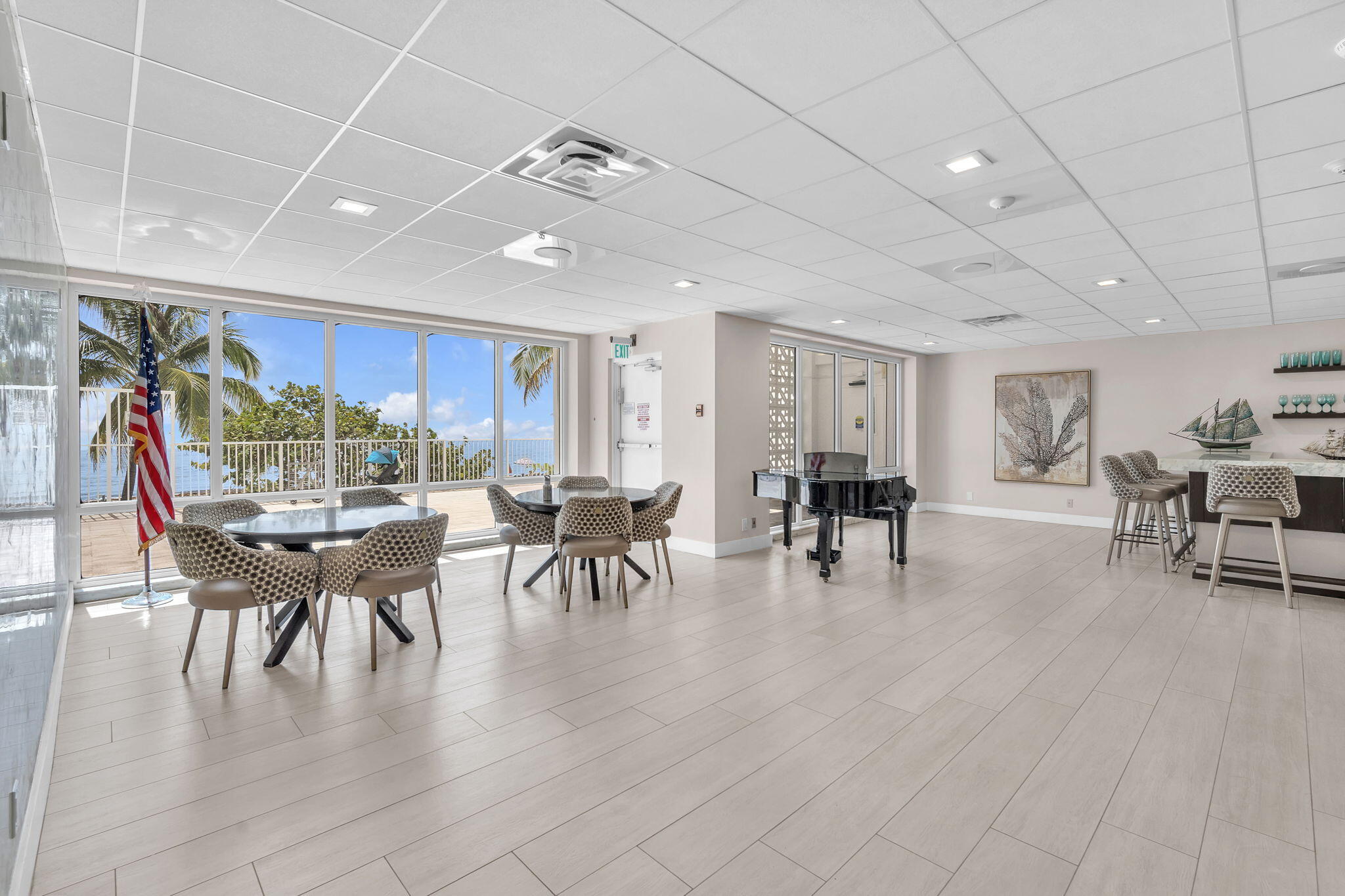 PLAYA DEL SOL CONDO - Residential