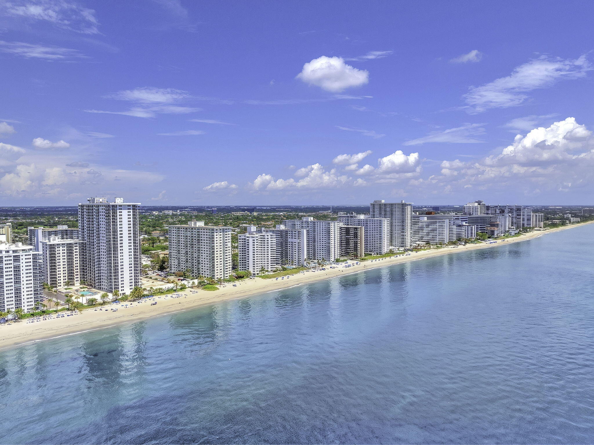PLAYA DEL SOL CONDO - Residential