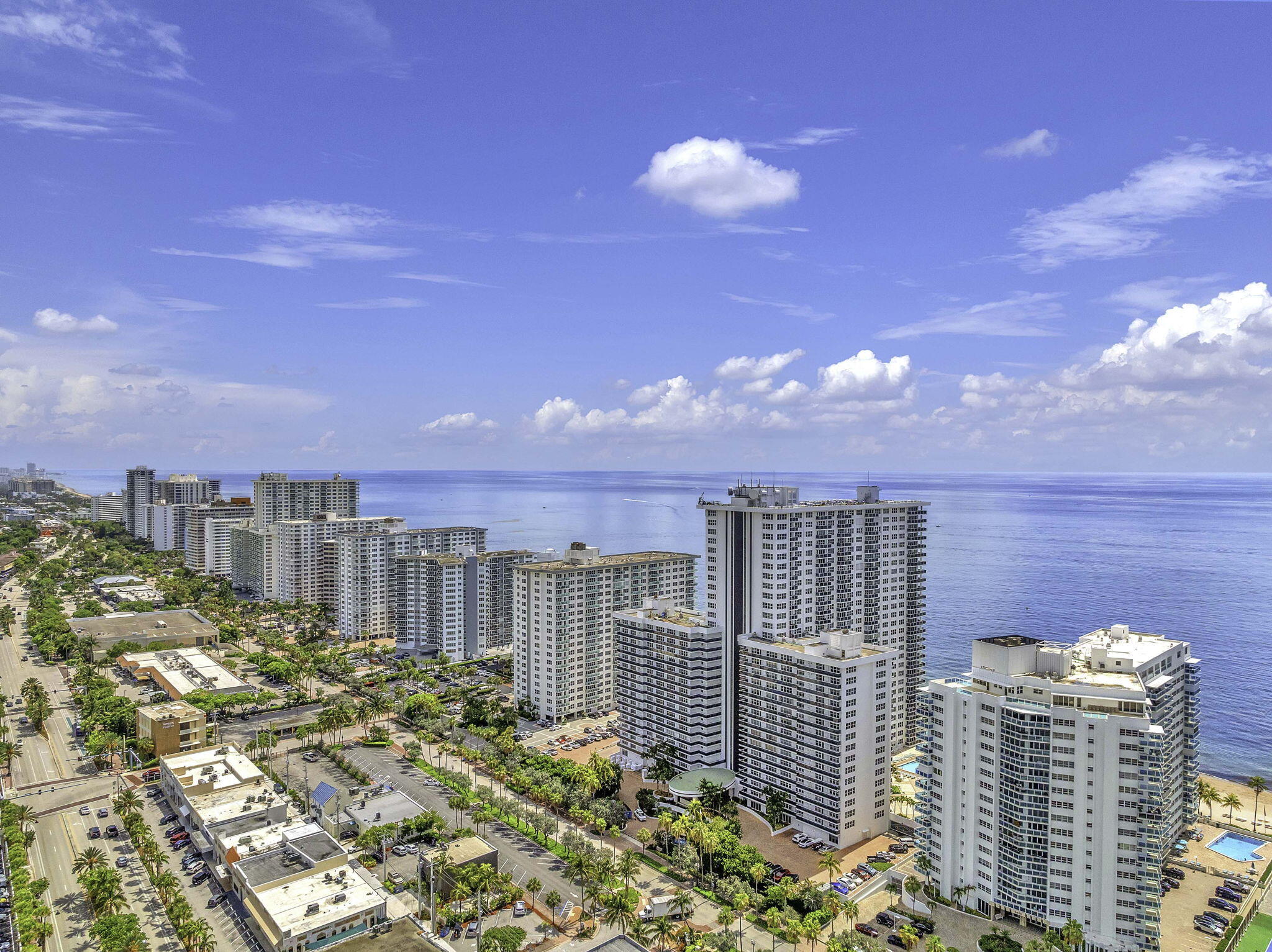 PLAYA DEL SOL CONDO - Residential