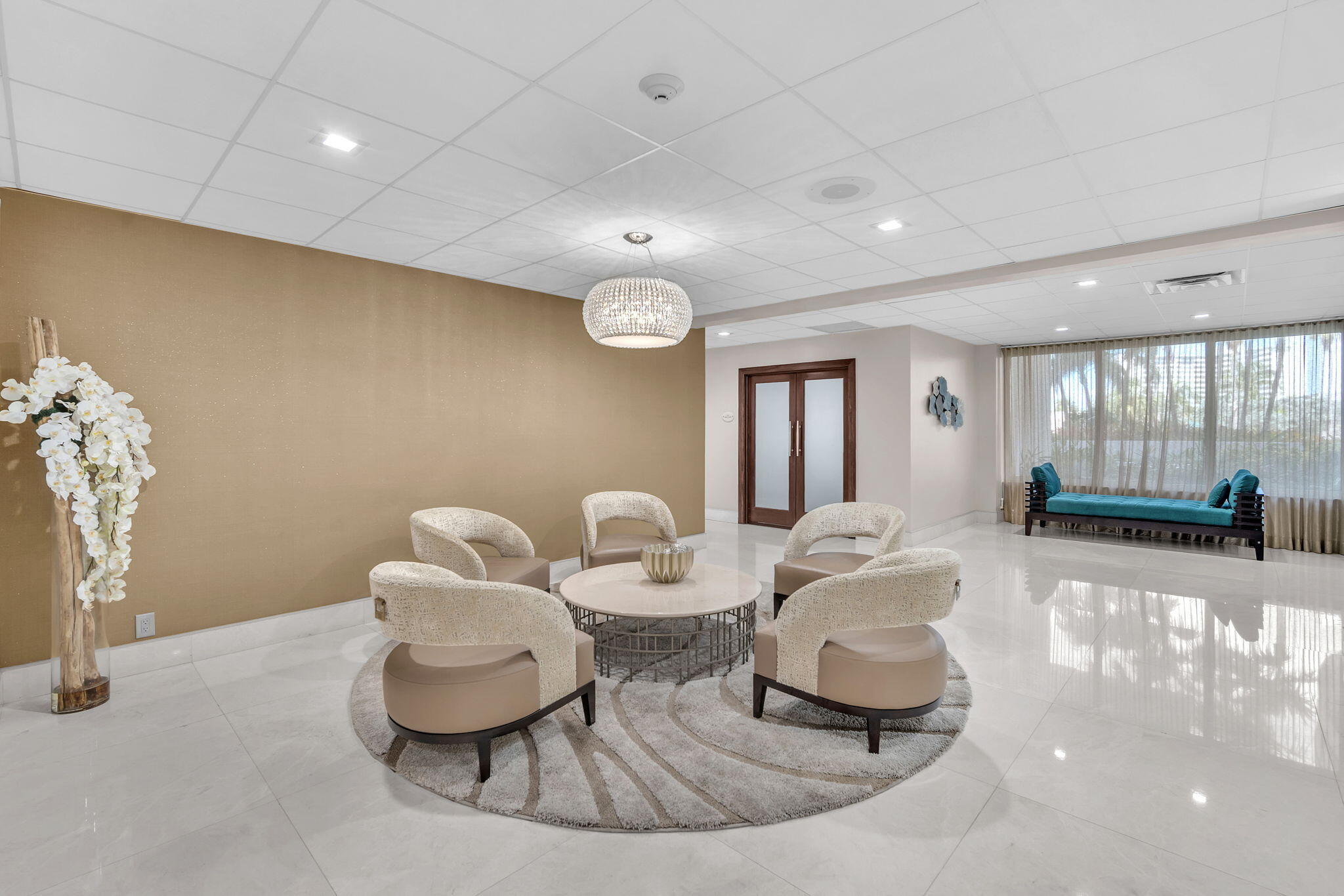 PLAYA DEL SOL CONDO - Residential