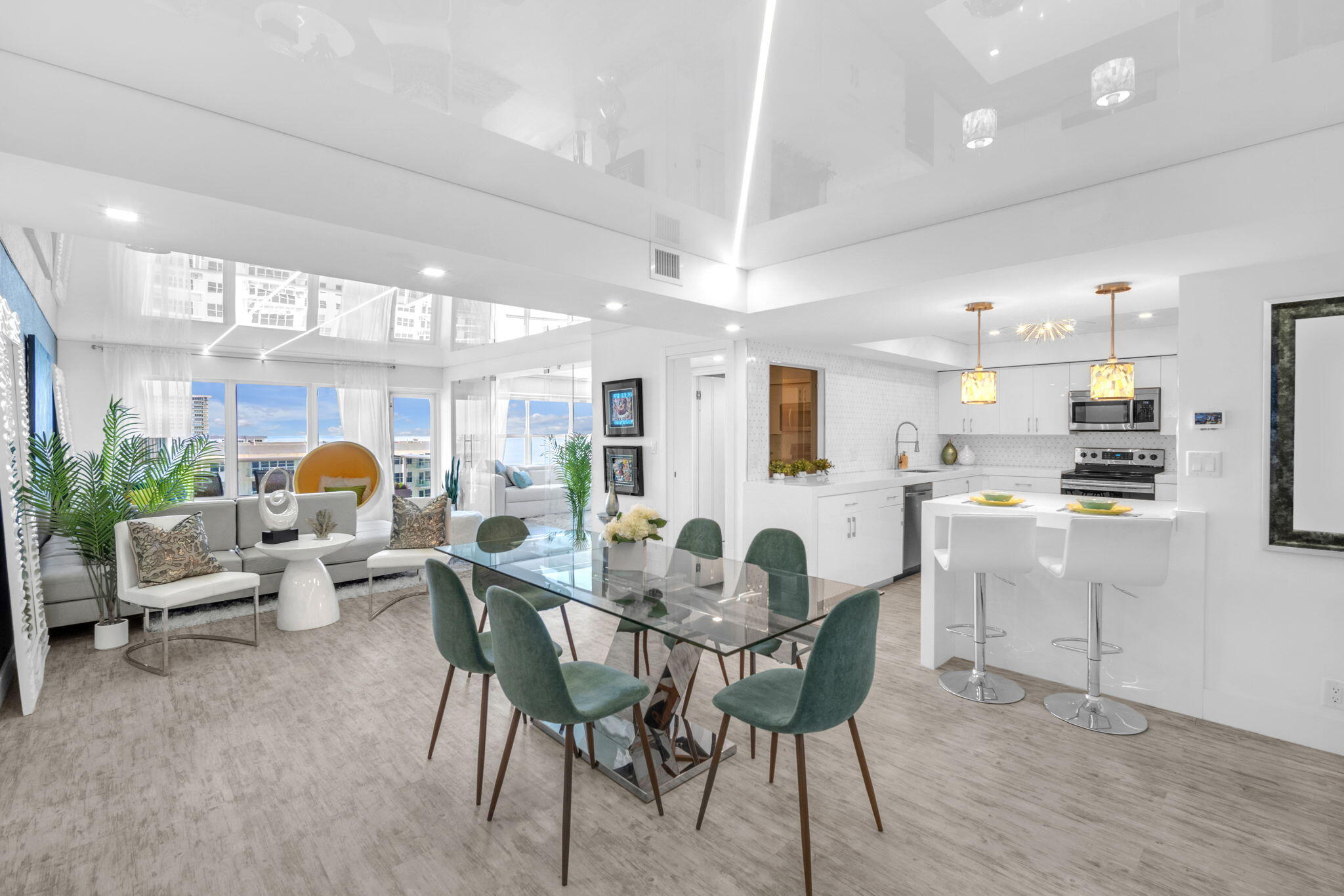 PLAYA DEL SOL CONDO - Residential