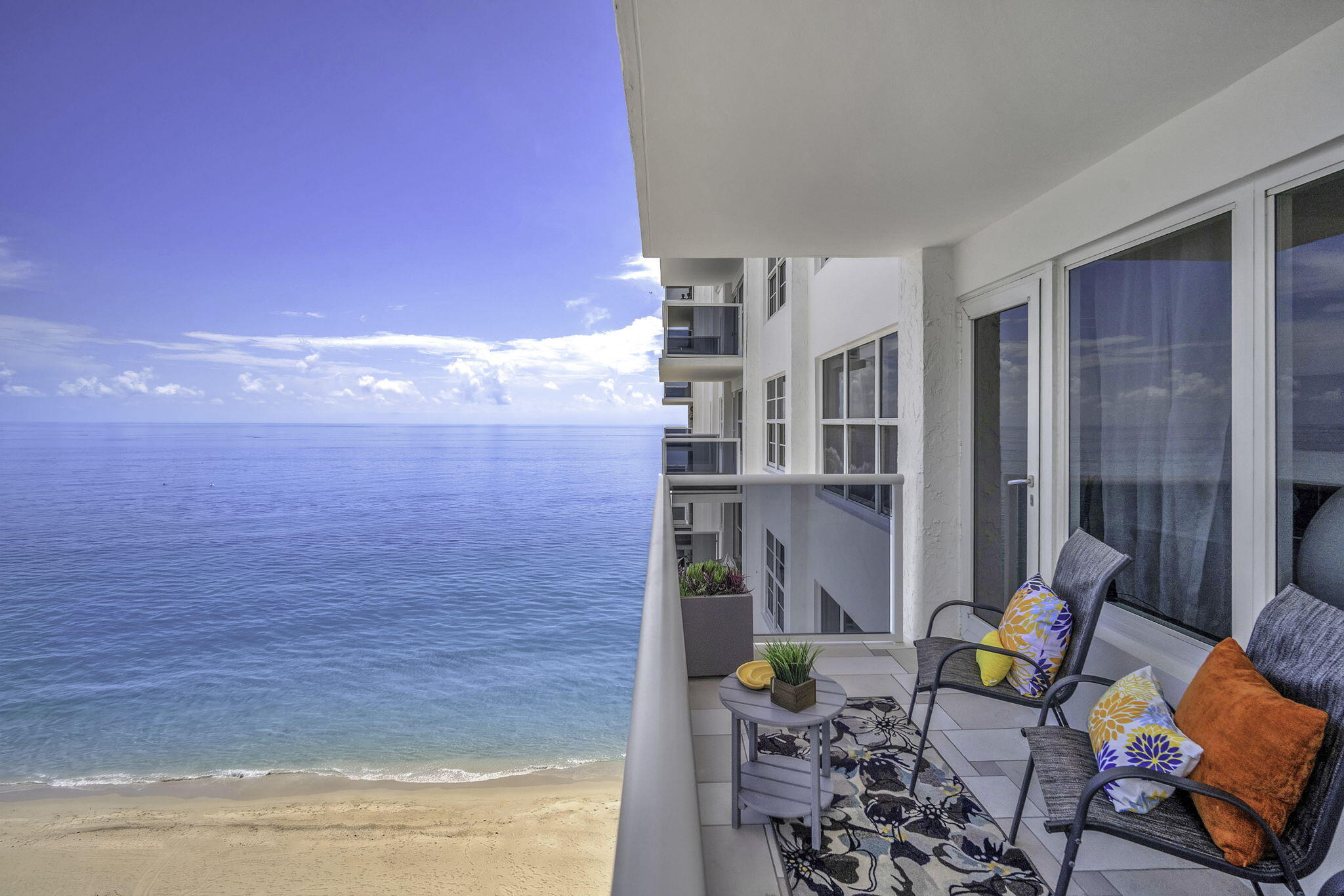 PLAYA DEL SOL CONDO - Residential