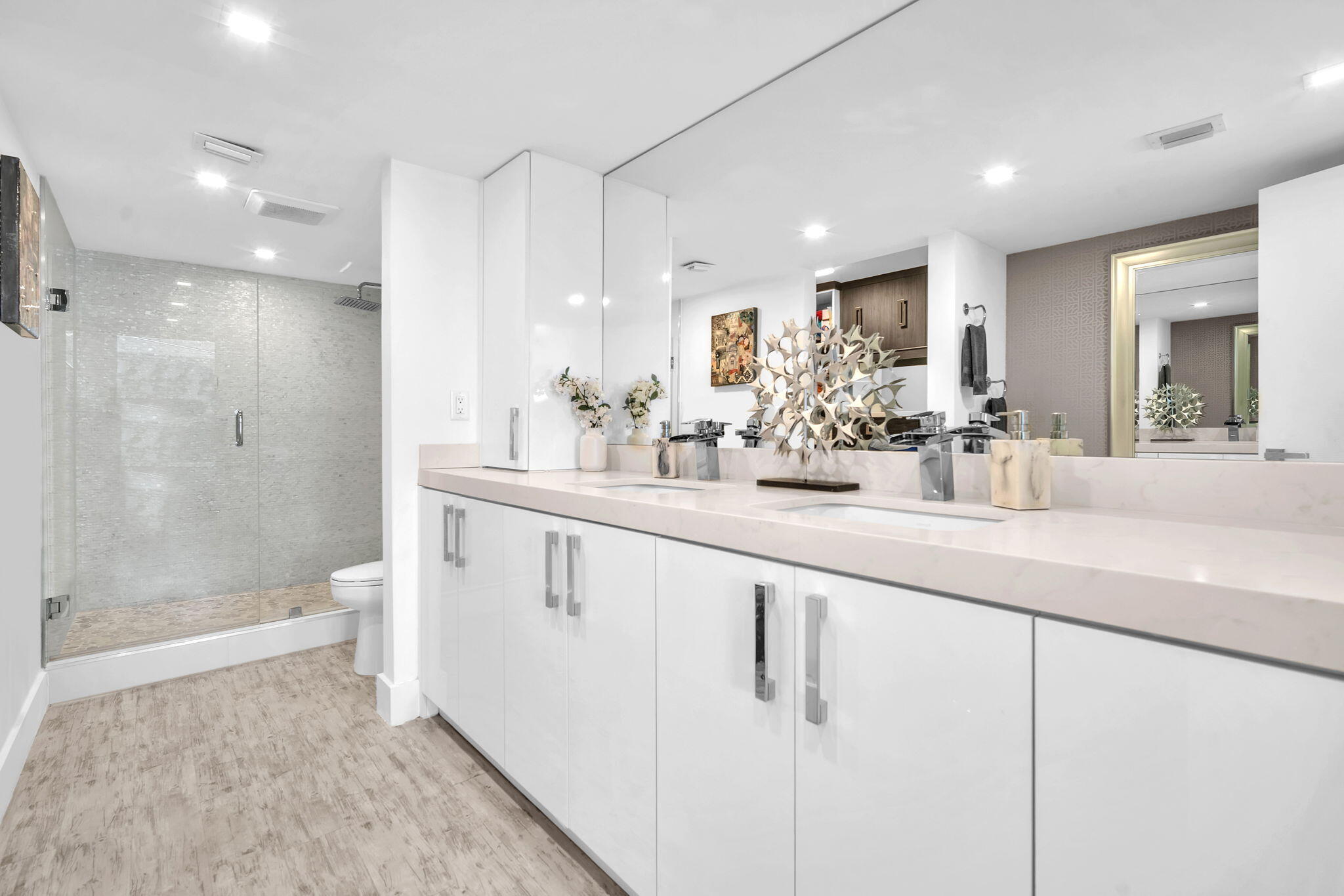 PLAYA DEL SOL CONDO - Residential