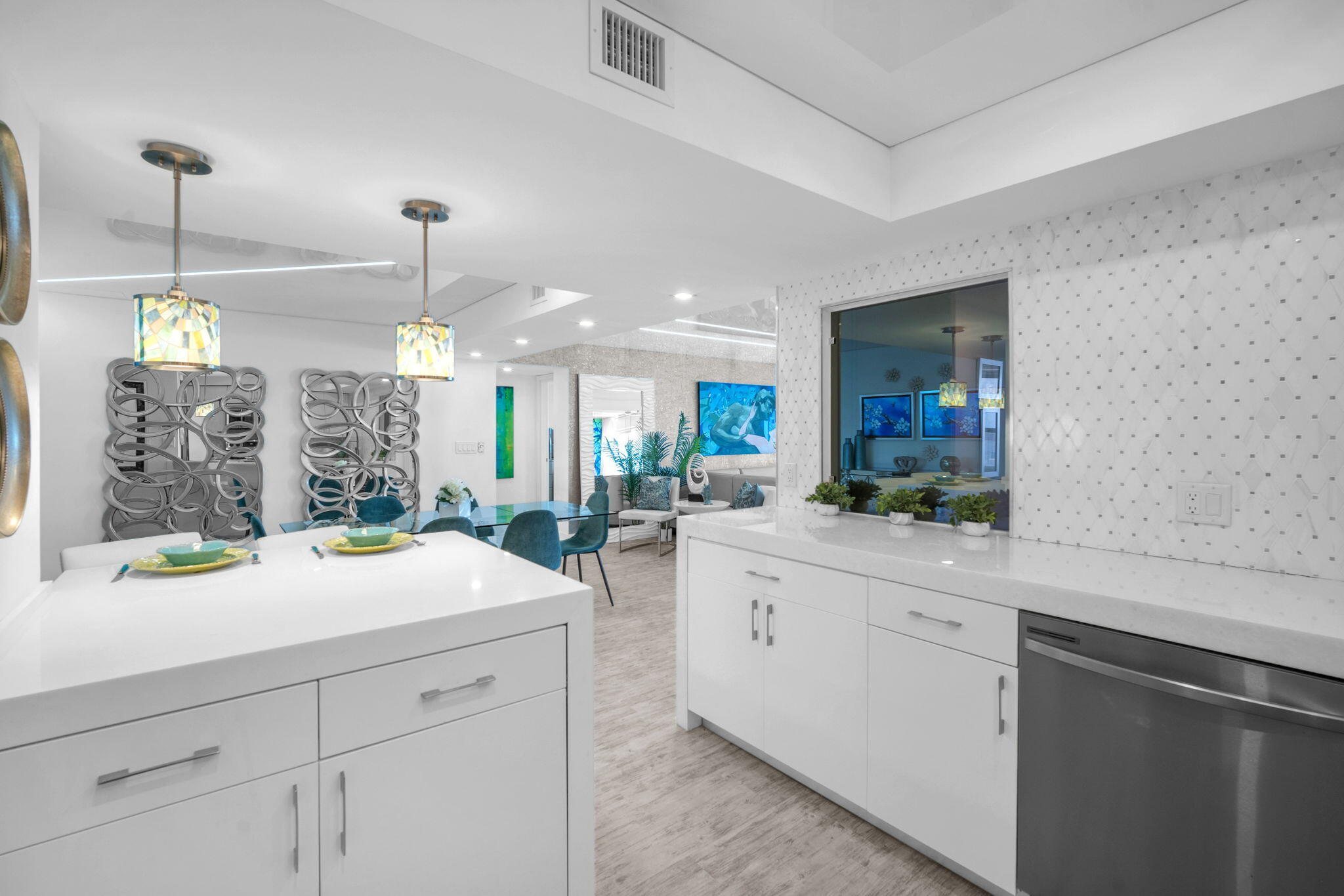 PLAYA DEL SOL CONDO - Residential