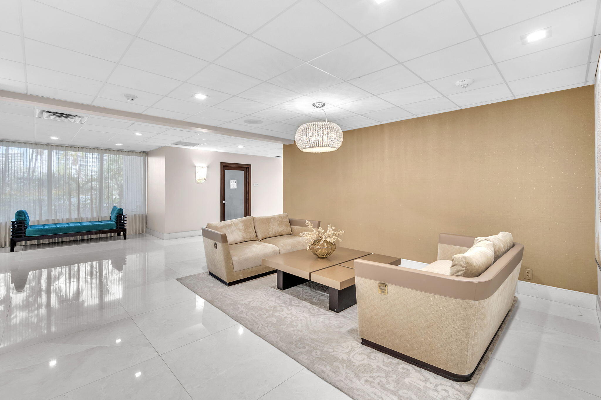 PLAYA DEL SOL CONDO - Residential