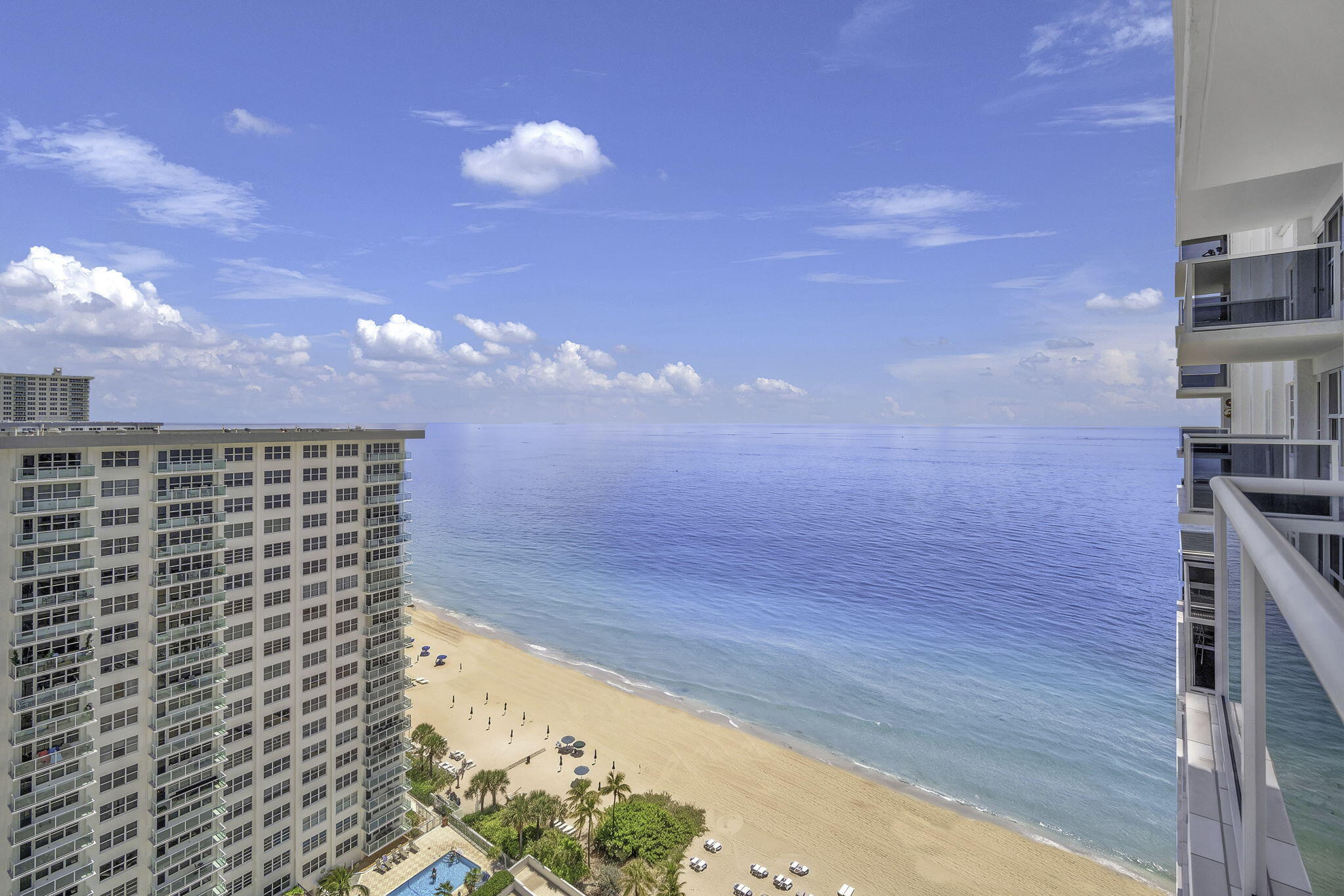 PLAYA DEL SOL CONDO - Residential