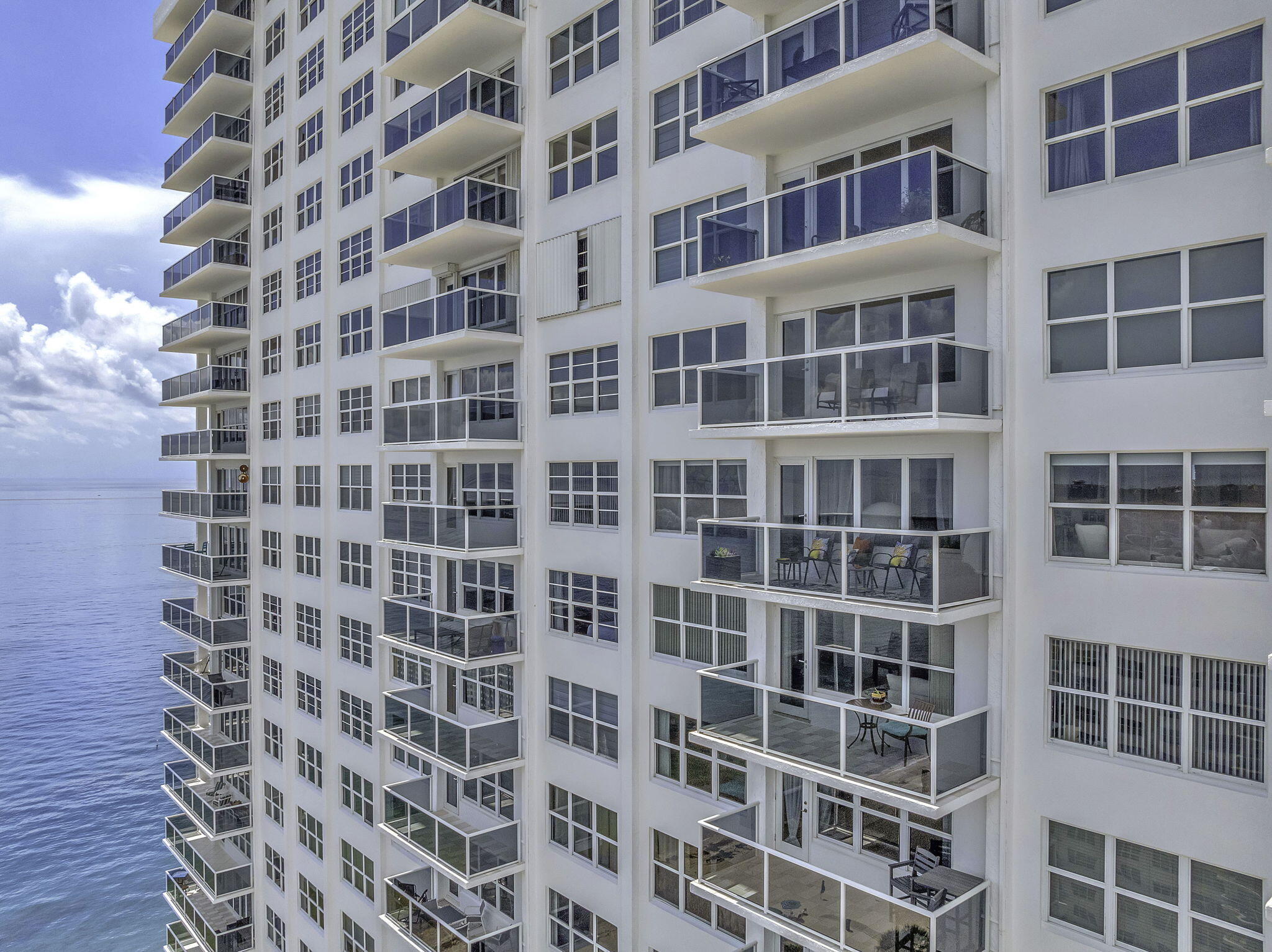 PLAYA DEL SOL CONDO - Residential