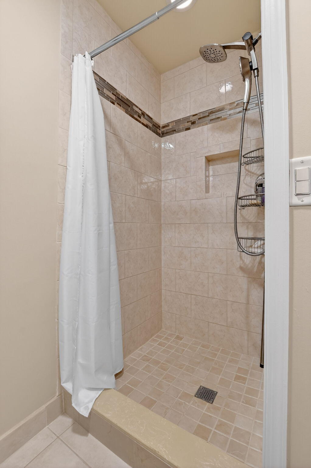 KINGS POINT BURGUNDY CONDOS - Residential
