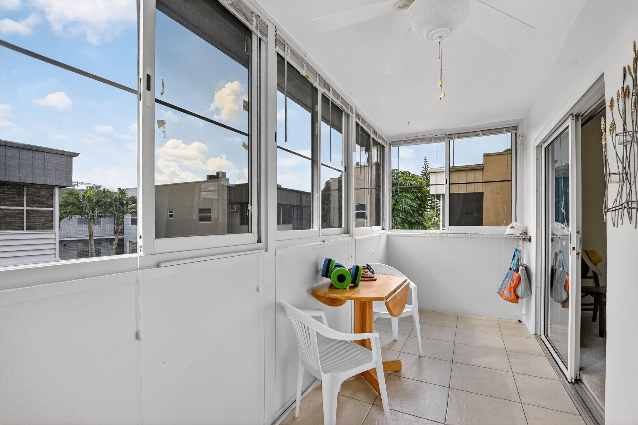 KINGS POINT BURGUNDY CONDOS - Residential