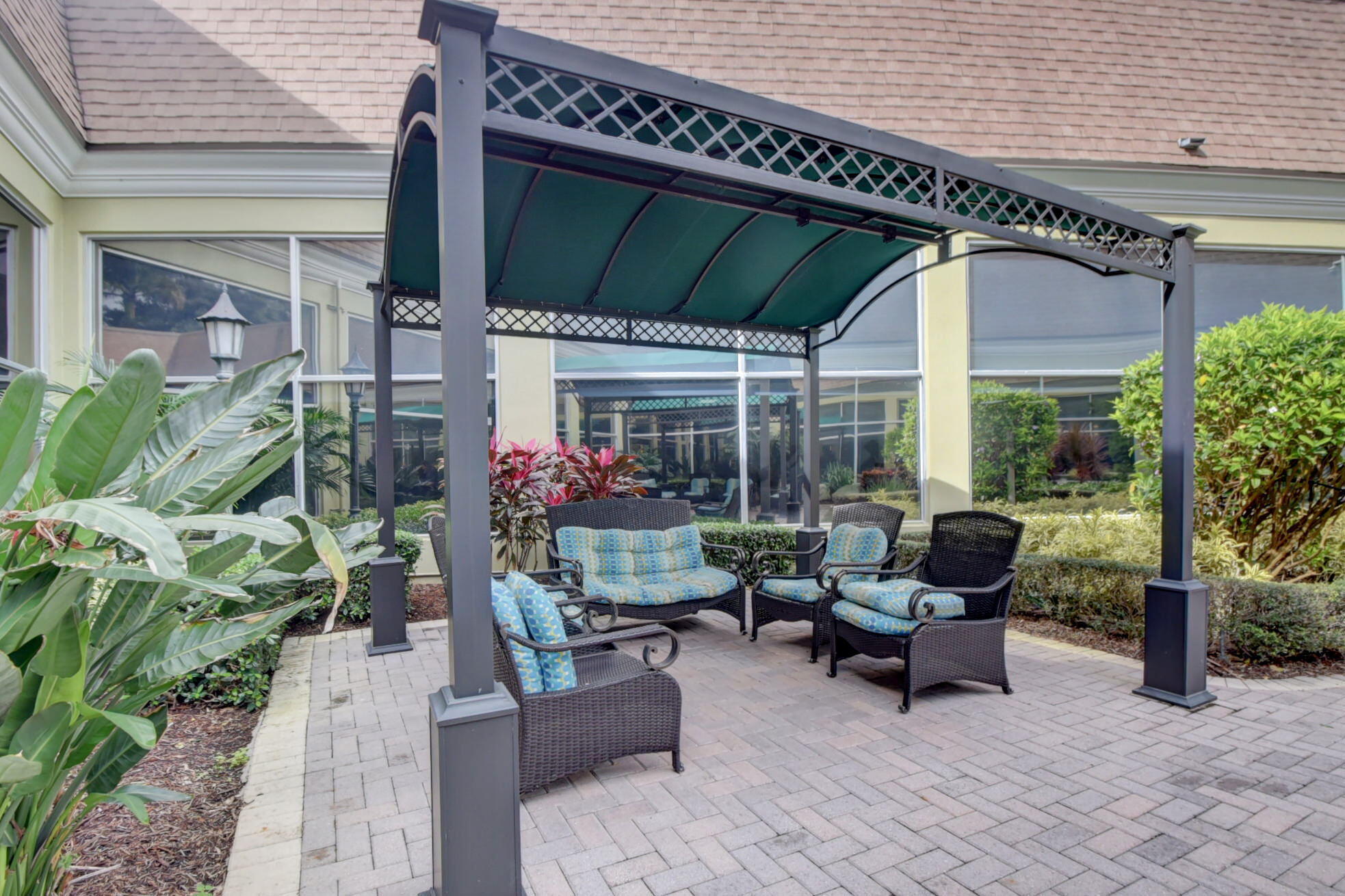 KINGS POINT BURGUNDY CONDOS - Residential