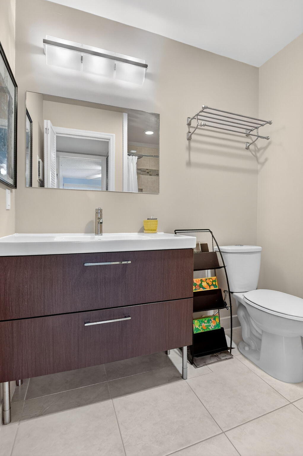 KINGS POINT BURGUNDY CONDOS - Residential