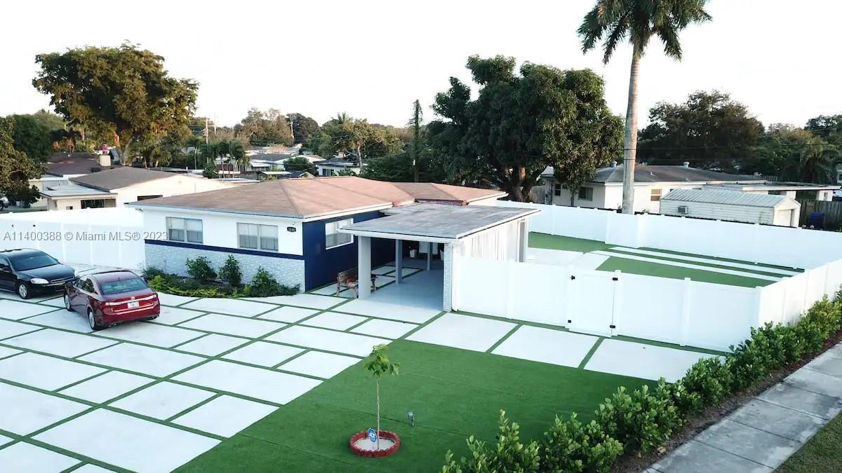 RIVERLAND VILLAGE SEC 1-REPLAT - Residential