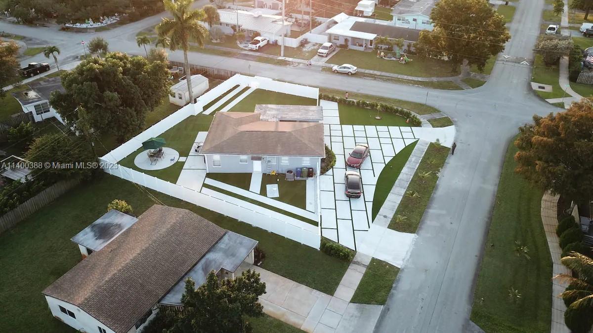 RIVERLAND VILLAGE SEC 1-REPLAT - Residential