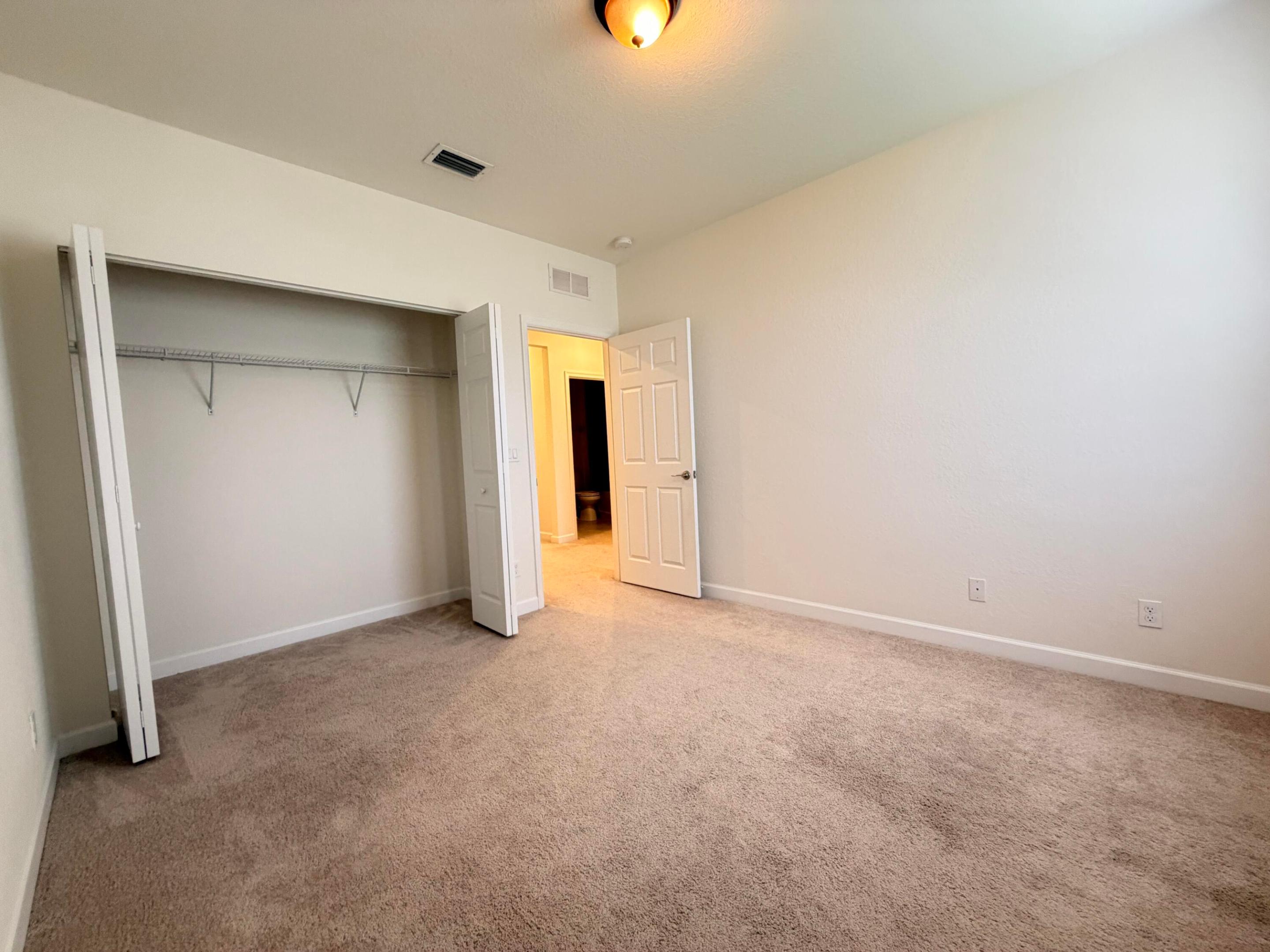 SABAL GROVE PLAT TWO - Residential Lease