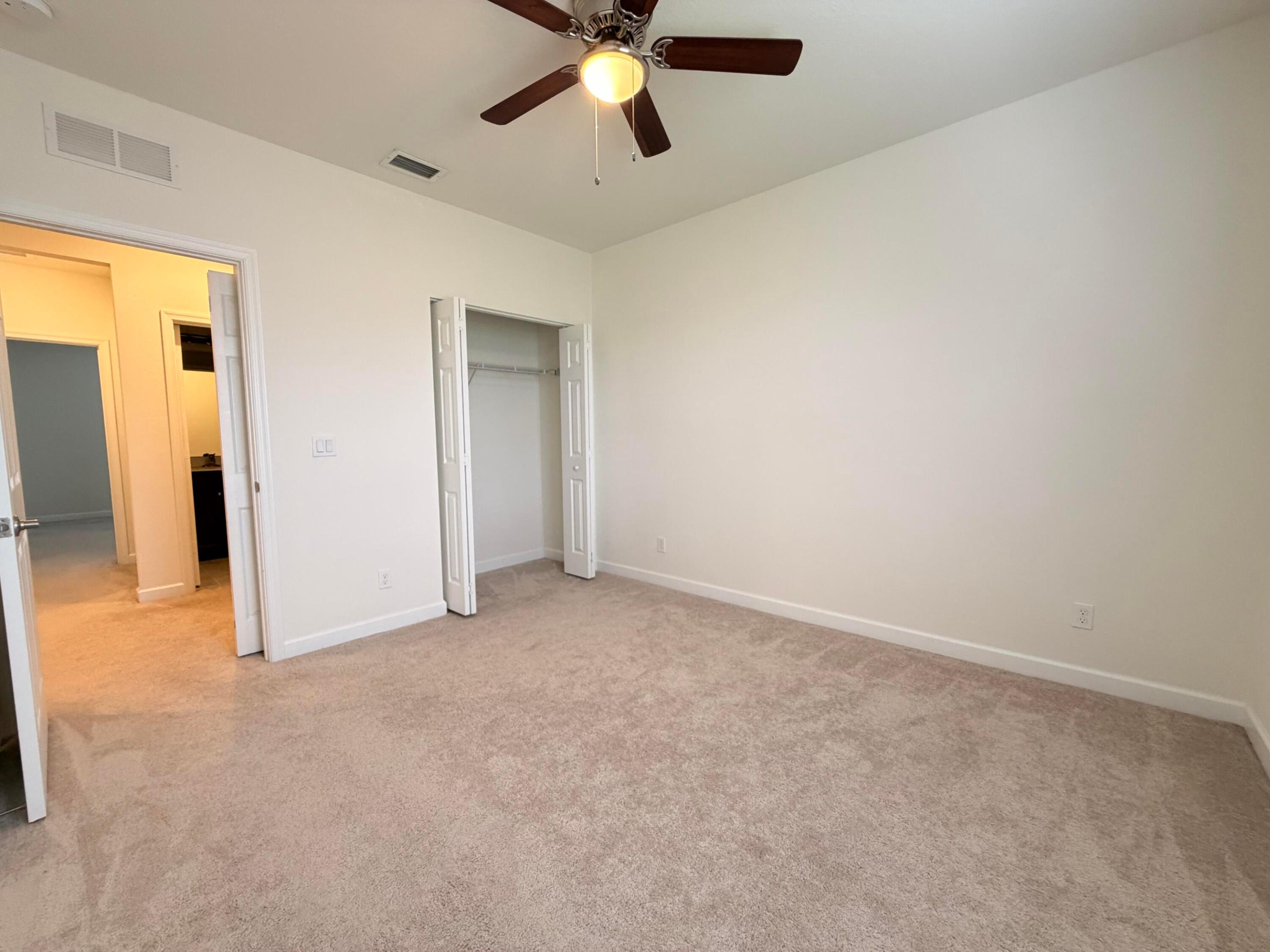 SABAL GROVE PLAT TWO - Residential Lease