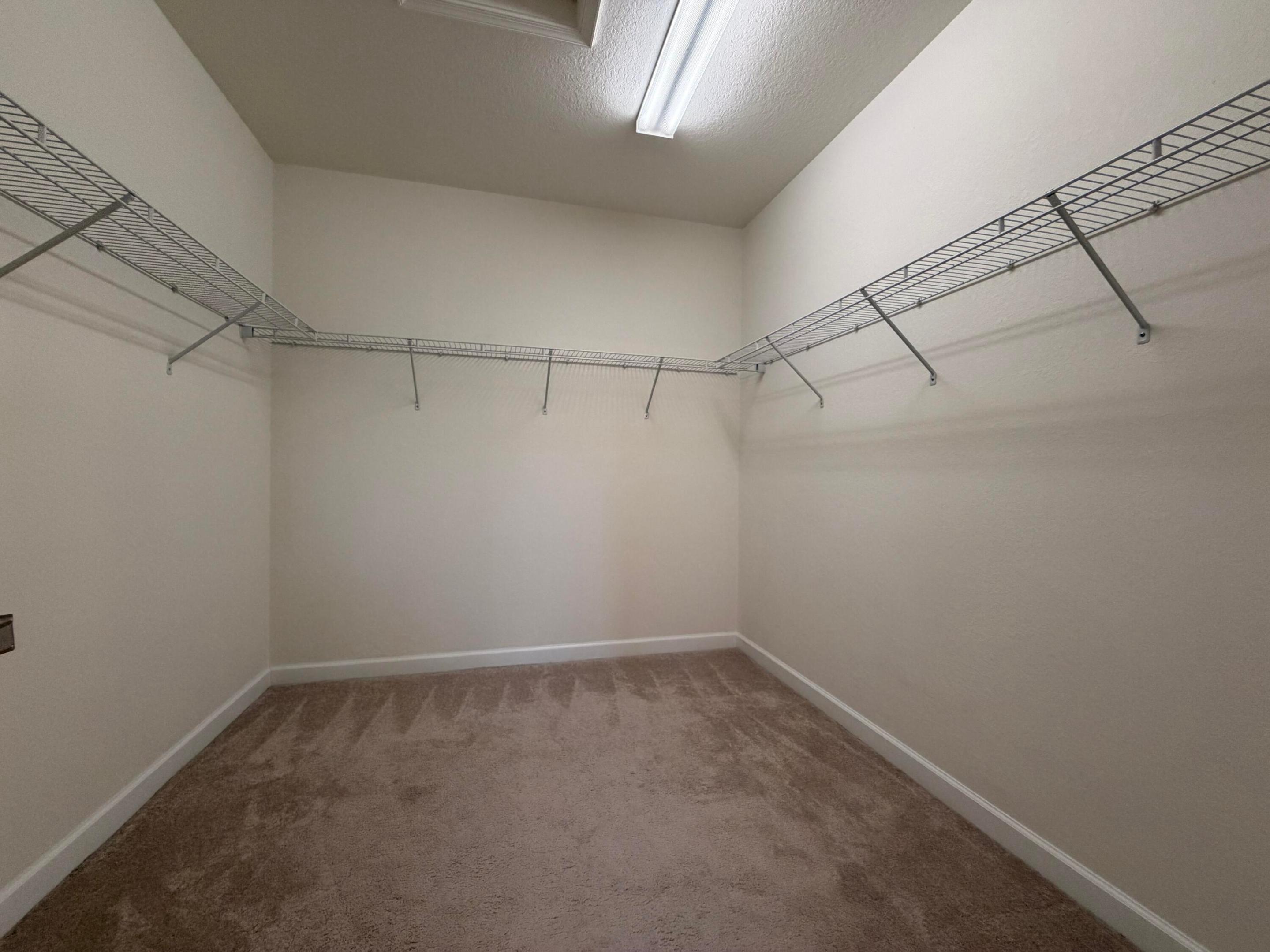 SABAL GROVE PLAT TWO - Residential Lease