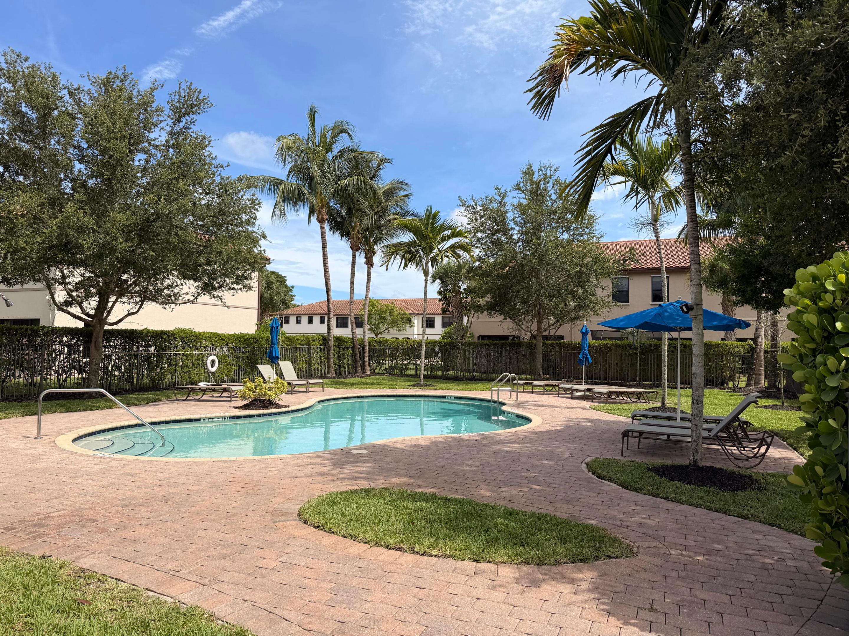 SABAL GROVE PLAT TWO - Residential Lease