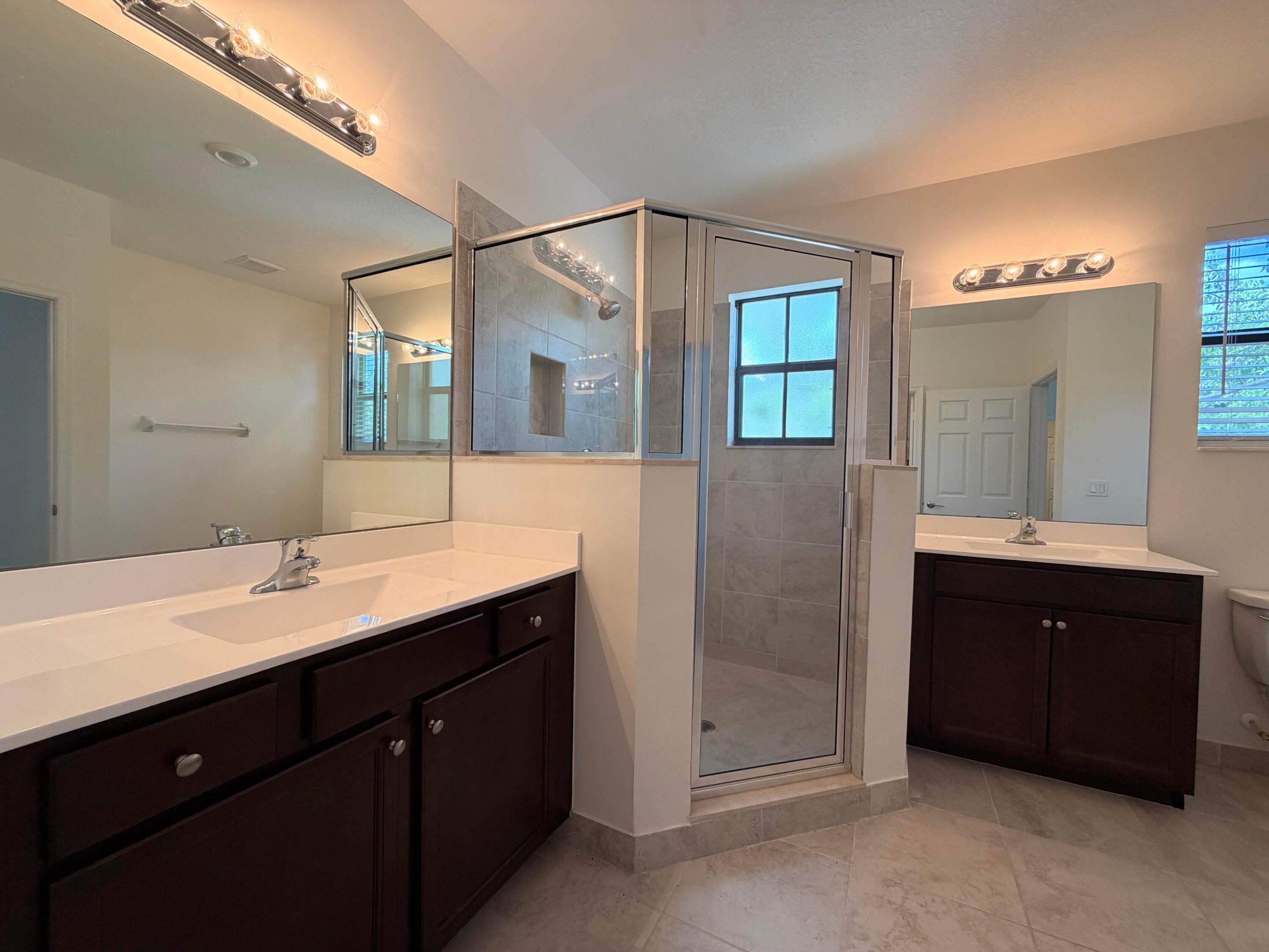 SABAL GROVE PLAT TWO - Residential Lease