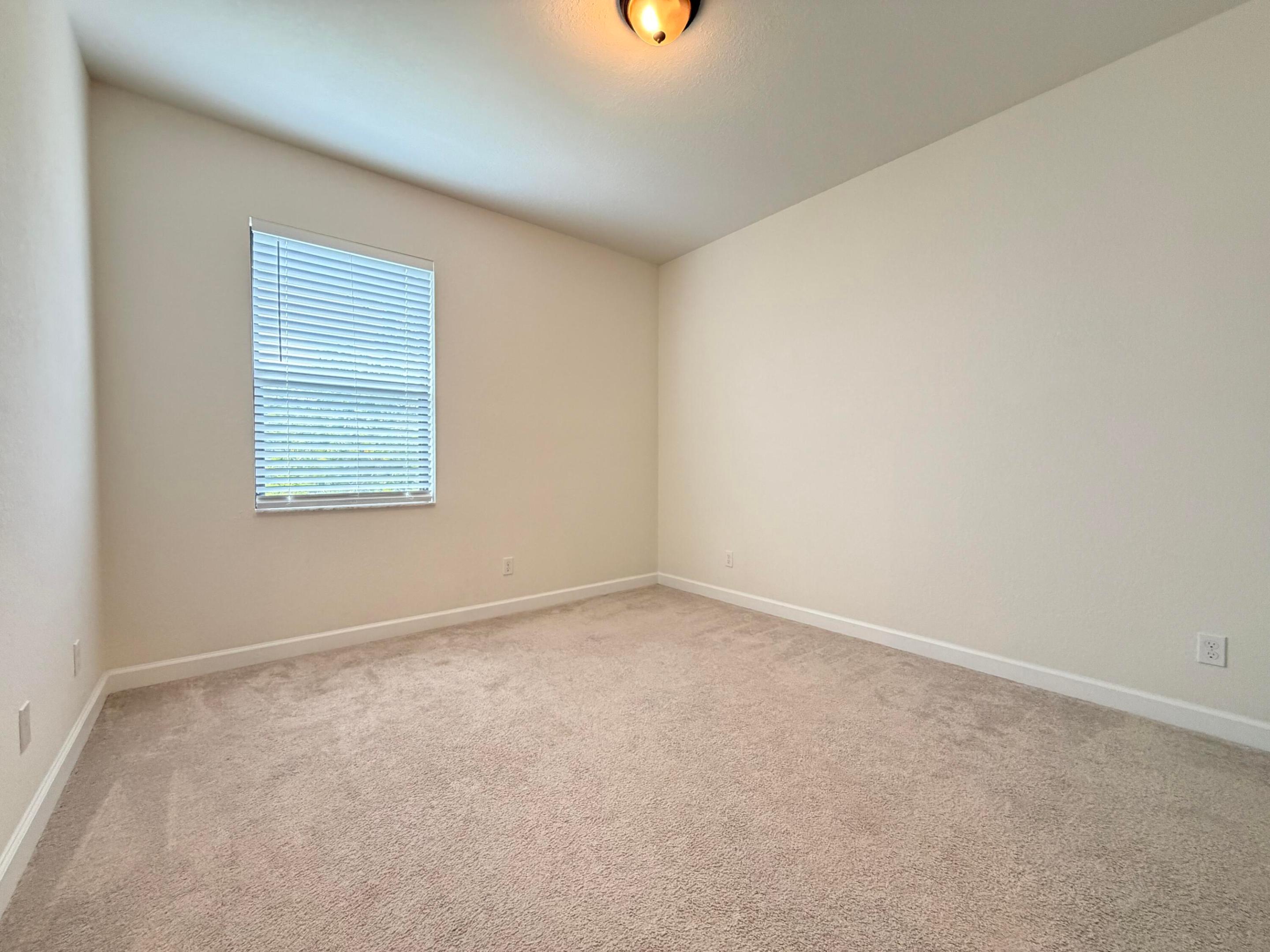 SABAL GROVE PLAT TWO - Residential Lease