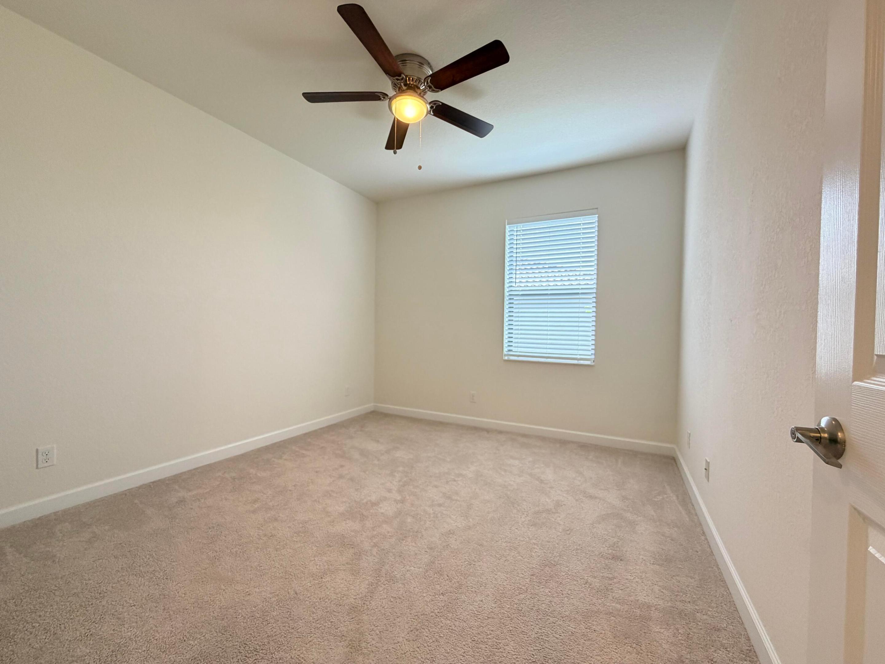 SABAL GROVE PLAT TWO - Residential Lease