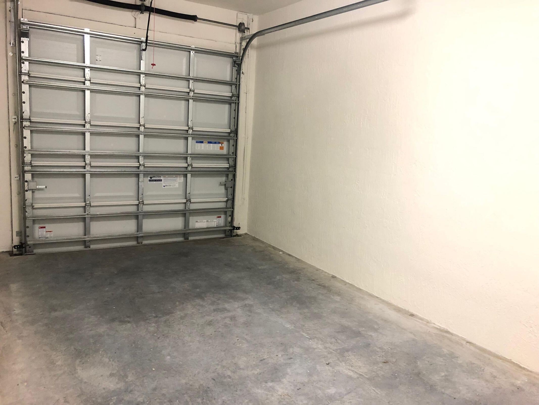 SABAL GROVE PLAT TWO - Residential Lease
