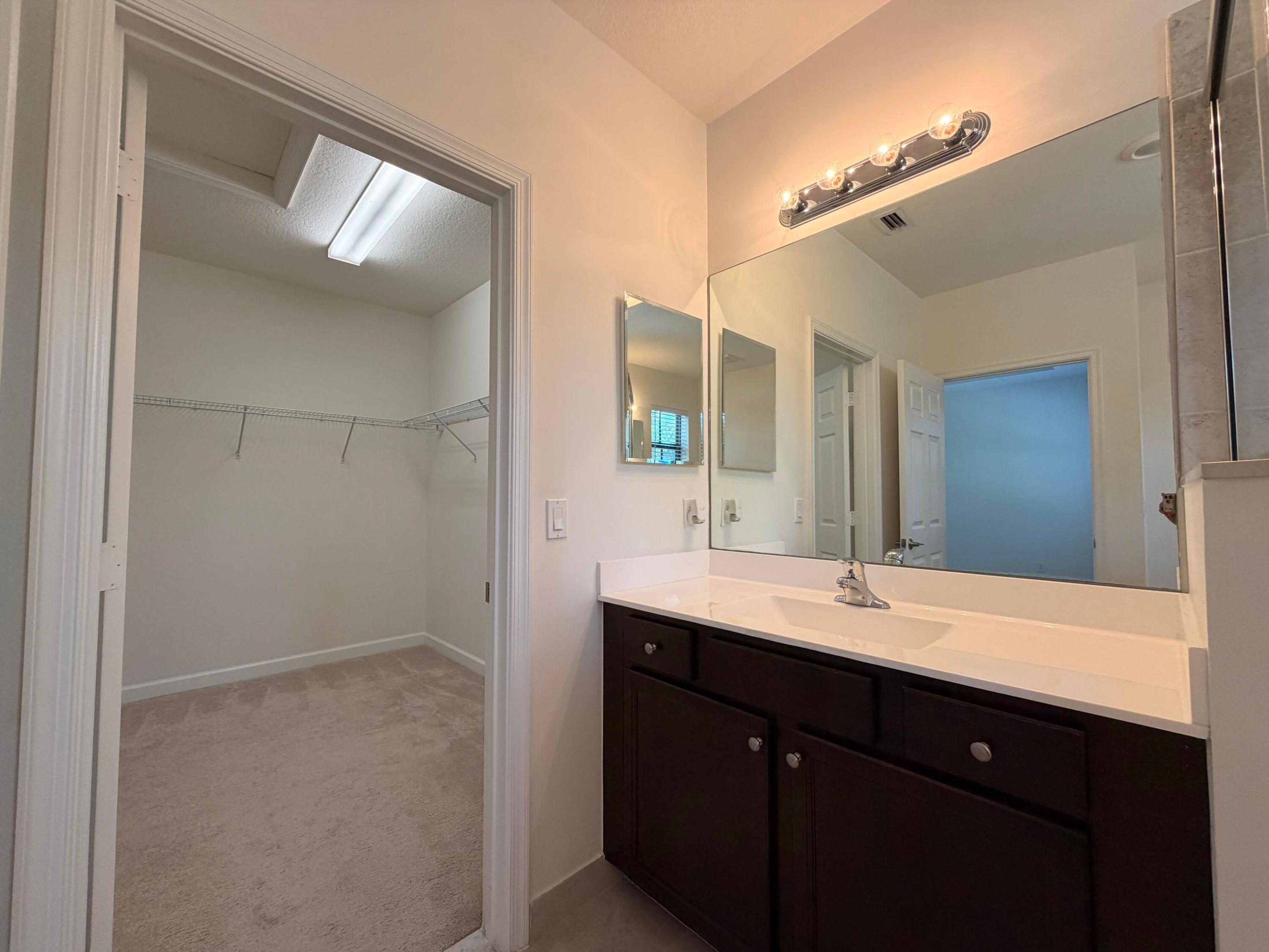 SABAL GROVE PLAT TWO - Residential Lease