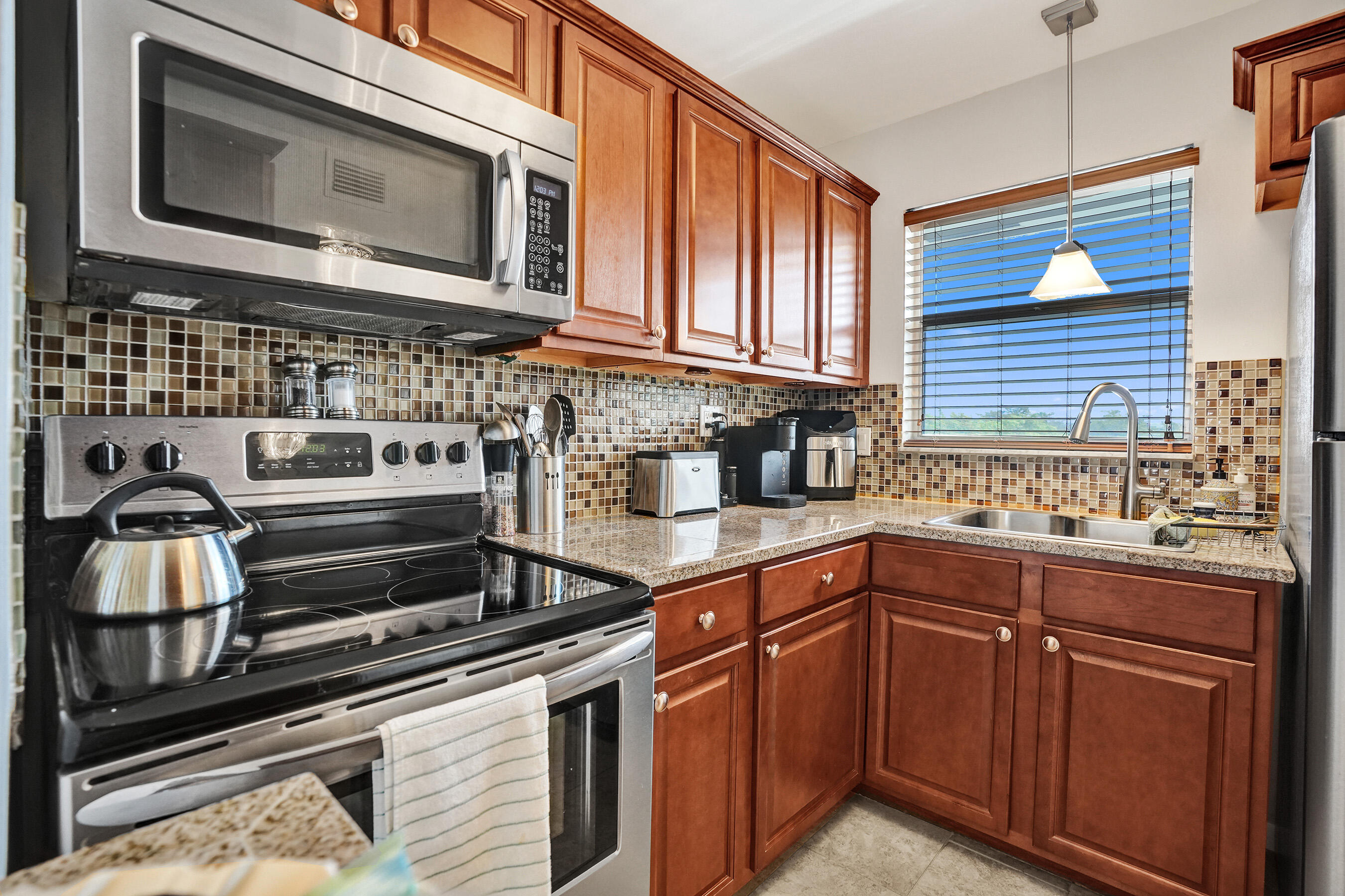 SUNRISE LAKES 16 CONDO - Residential