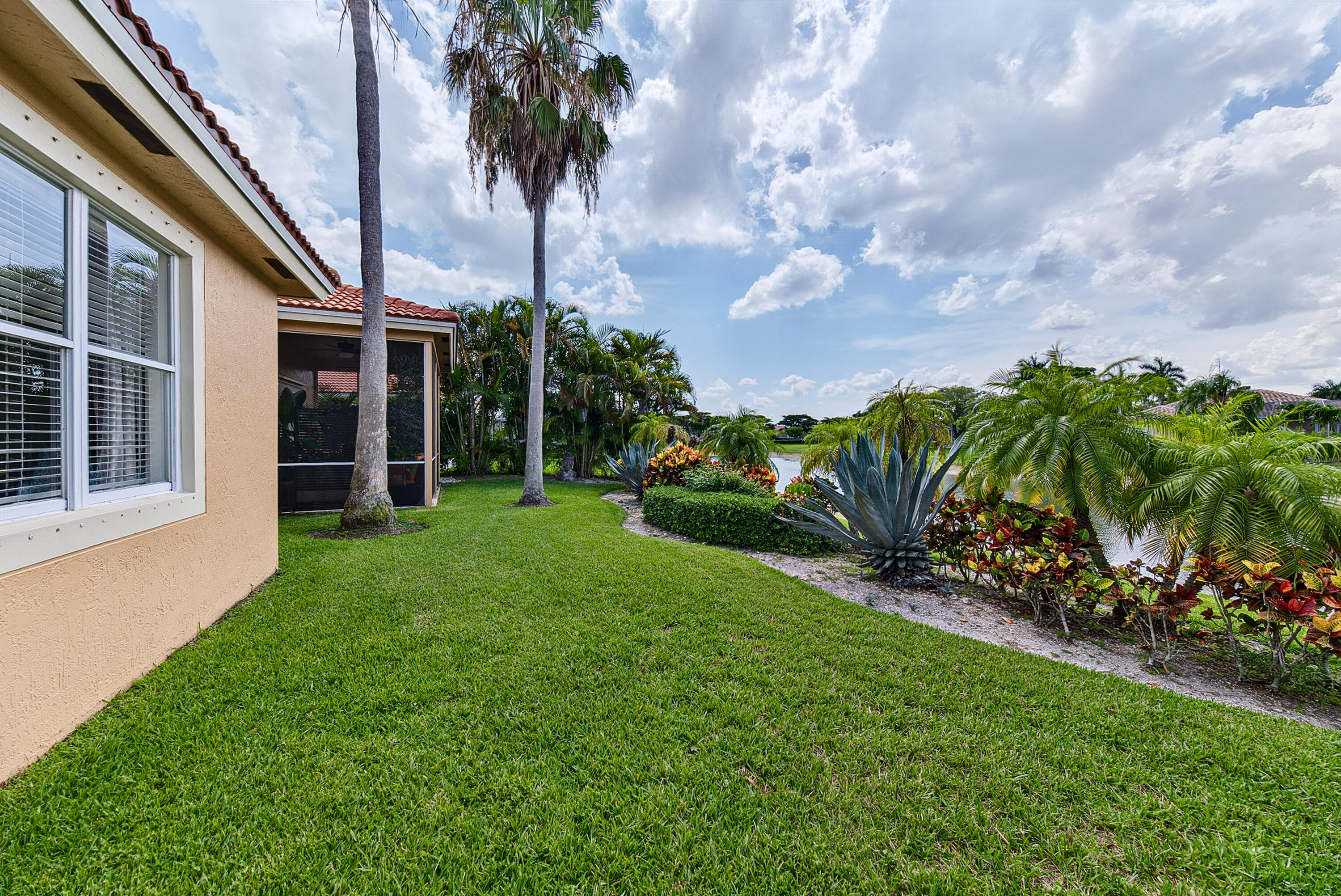 BOCA WINDS PAR E - Residential