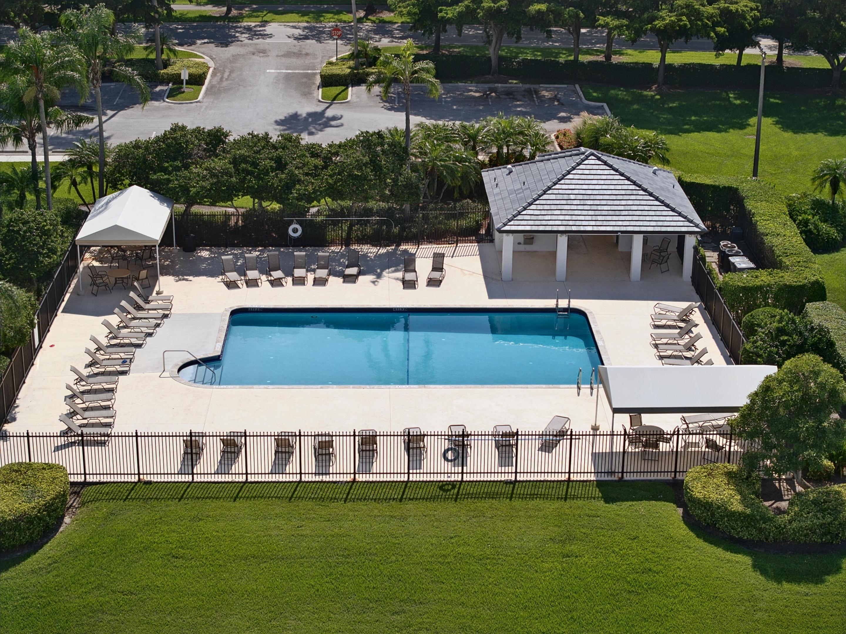 BOCA WINDS PAR E - Residential