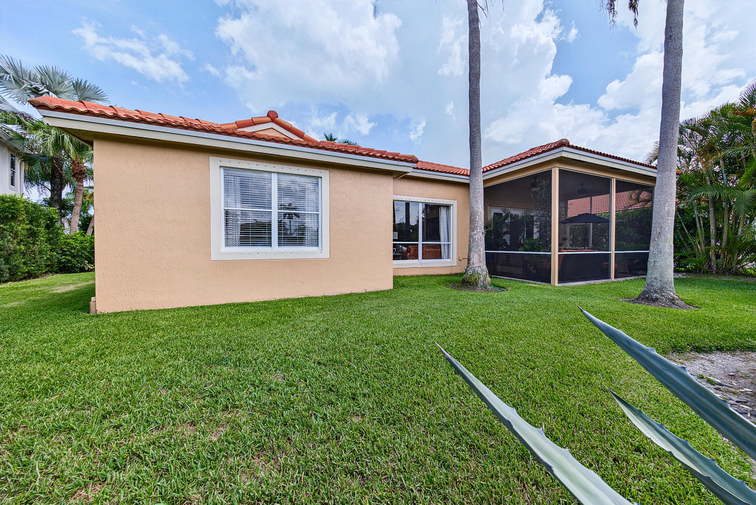 BOCA WINDS PAR E - Residential