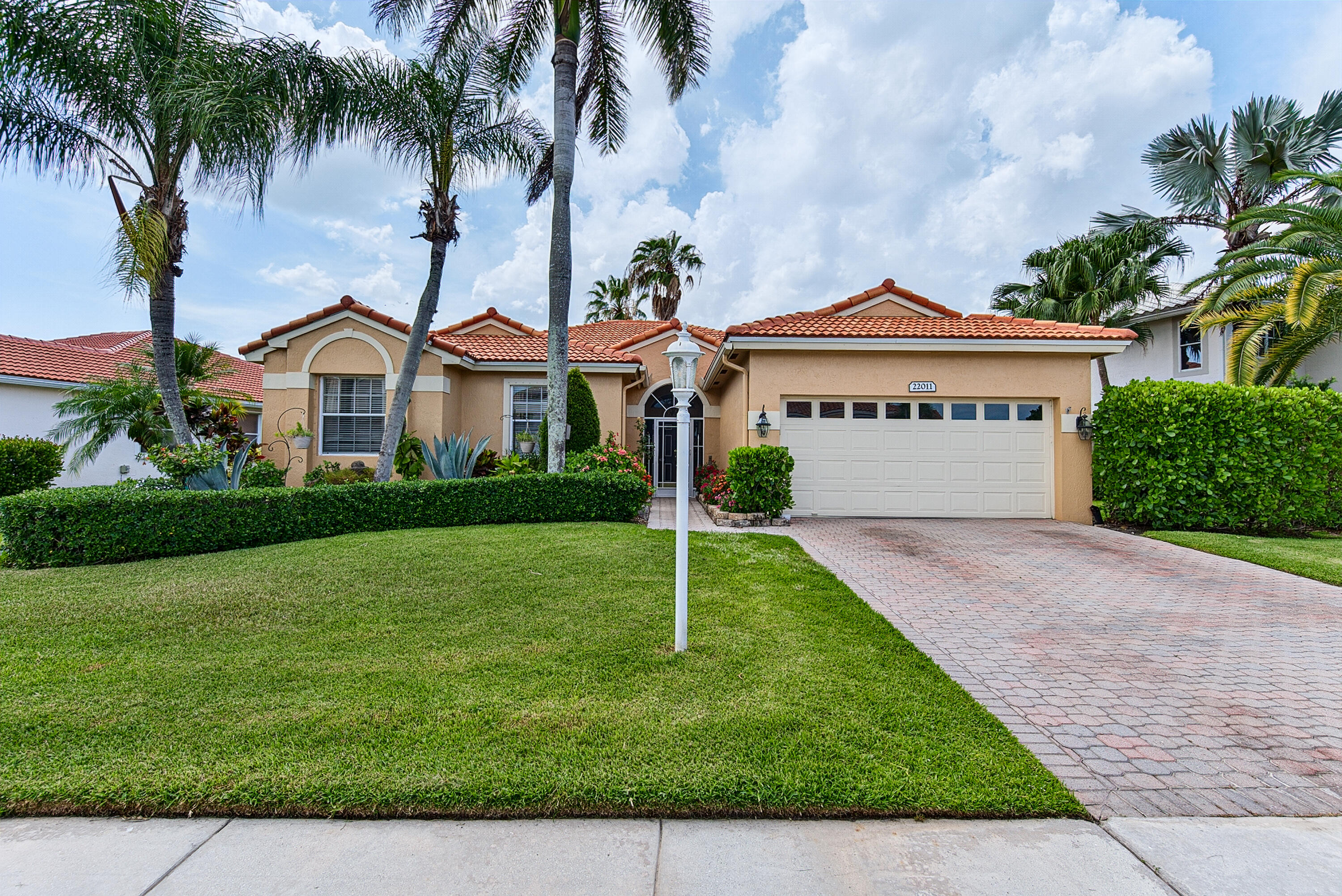 BOCA WINDS PAR E - Residential