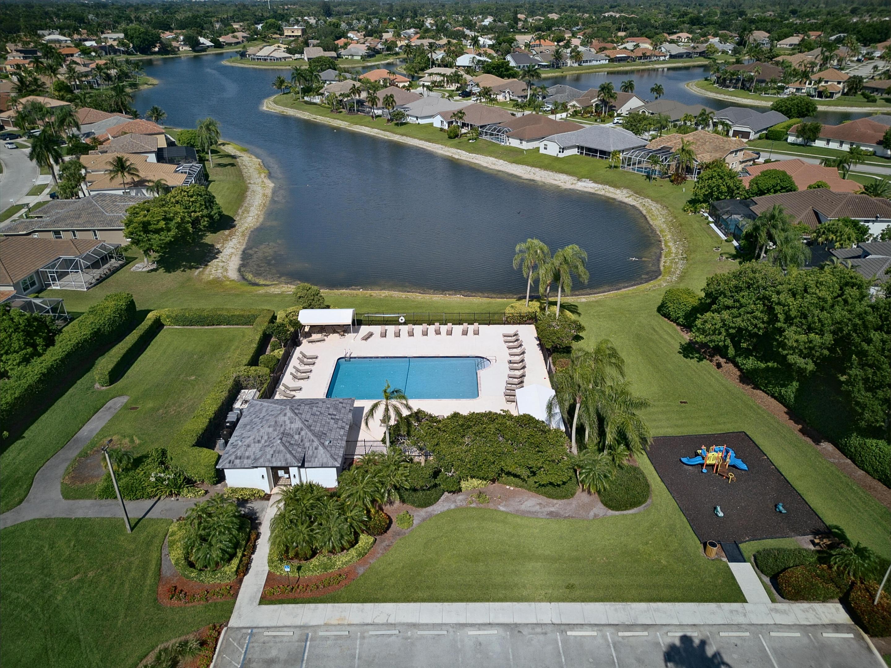 BOCA WINDS PAR E - Residential