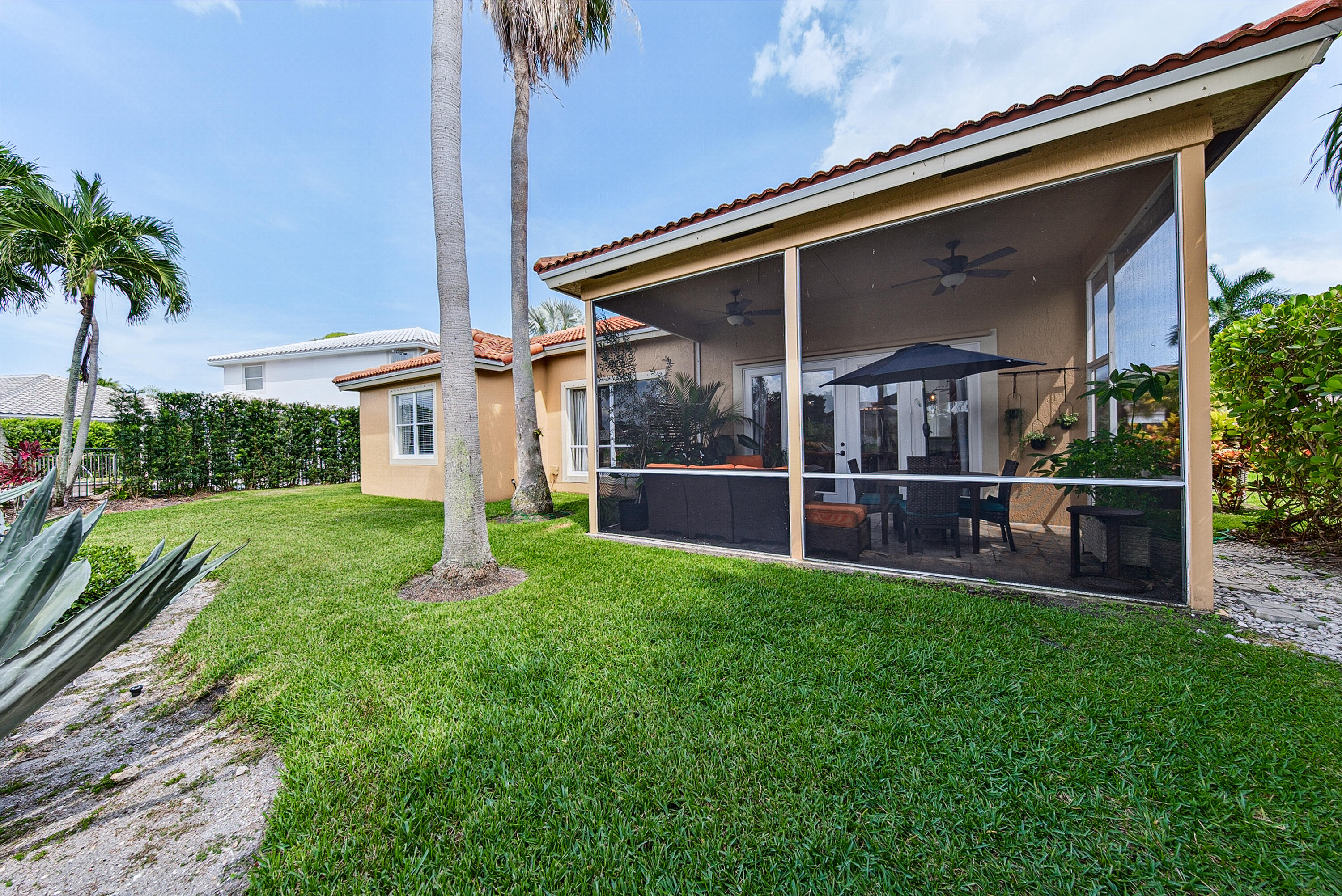 BOCA WINDS PAR E - Residential
