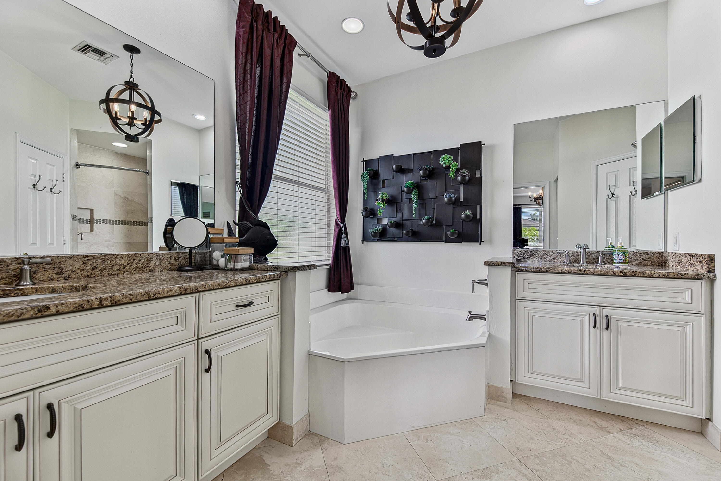 BOCA WINDS PAR E - Residential