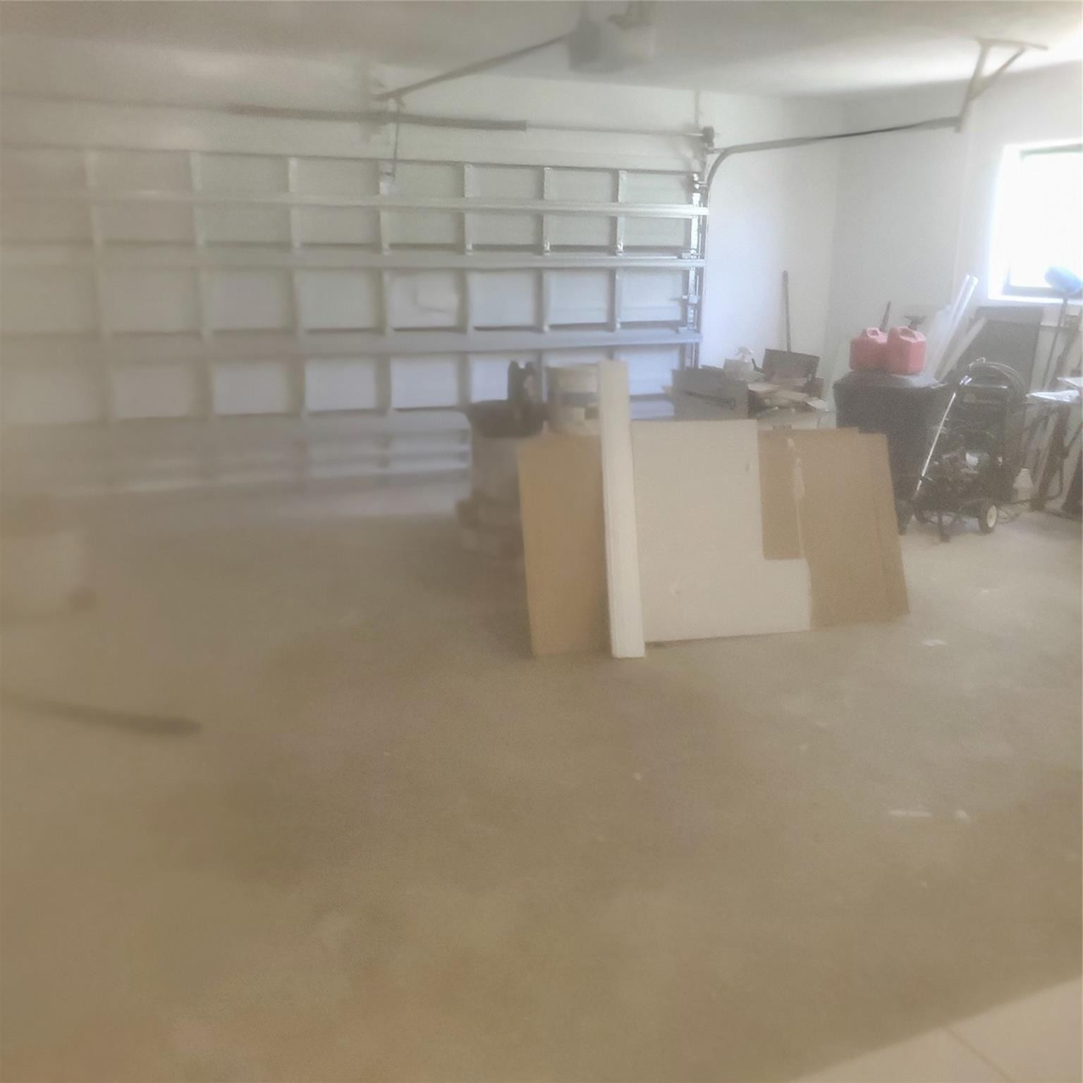 PEMBROKE LAKES SEC 6 - Residential Lease
