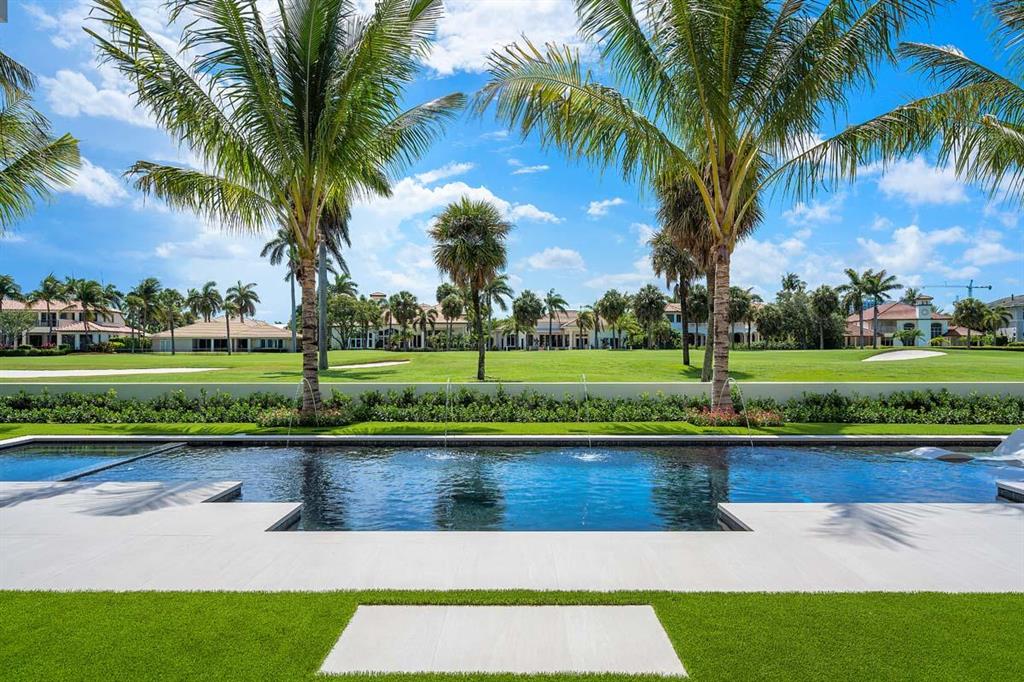 ROYAL PALM YACHT & COUNTRY CLUB - Residential