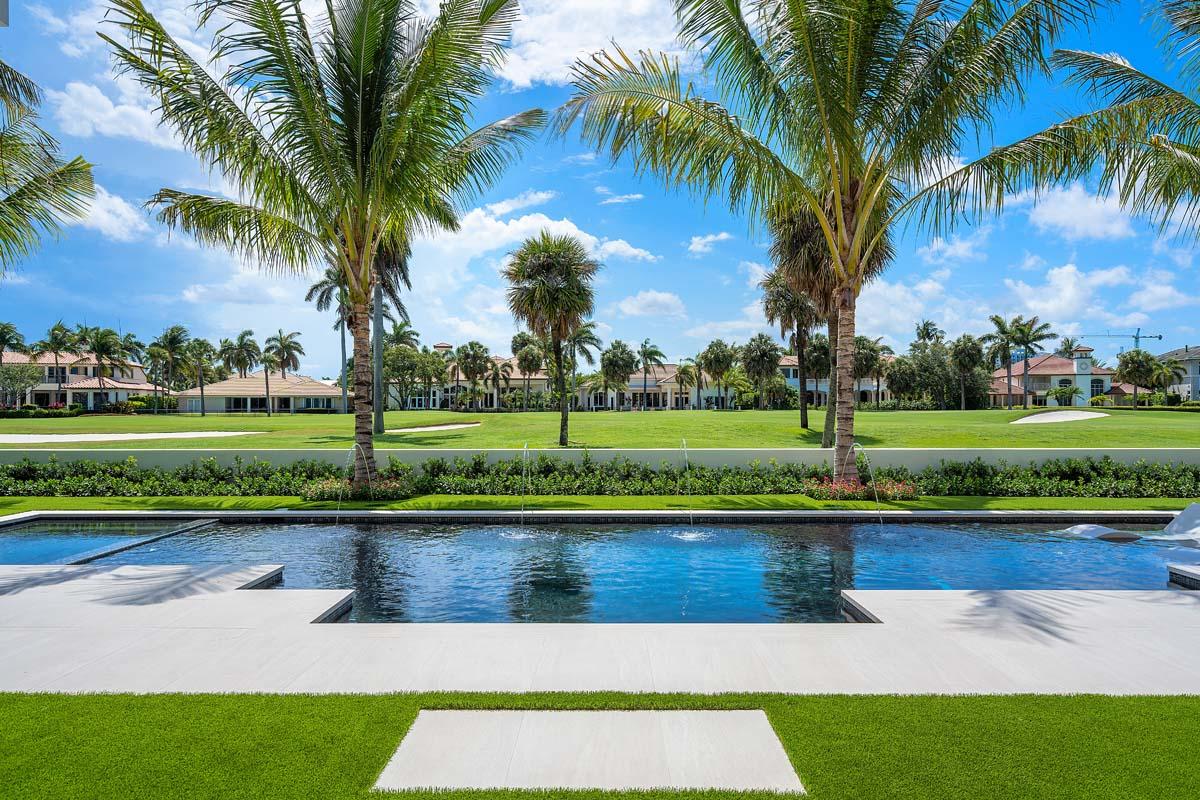 ROYAL PALM YACHT & COUNTRY CLUB - Residential