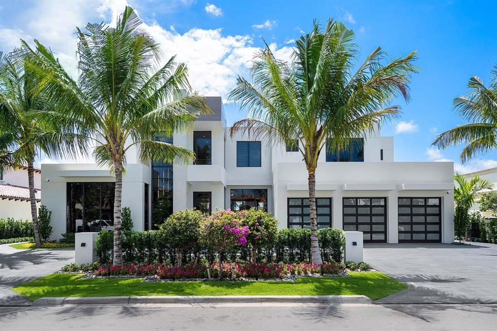 ROYAL PALM YACHT & COUNTRY CLUB - Residential