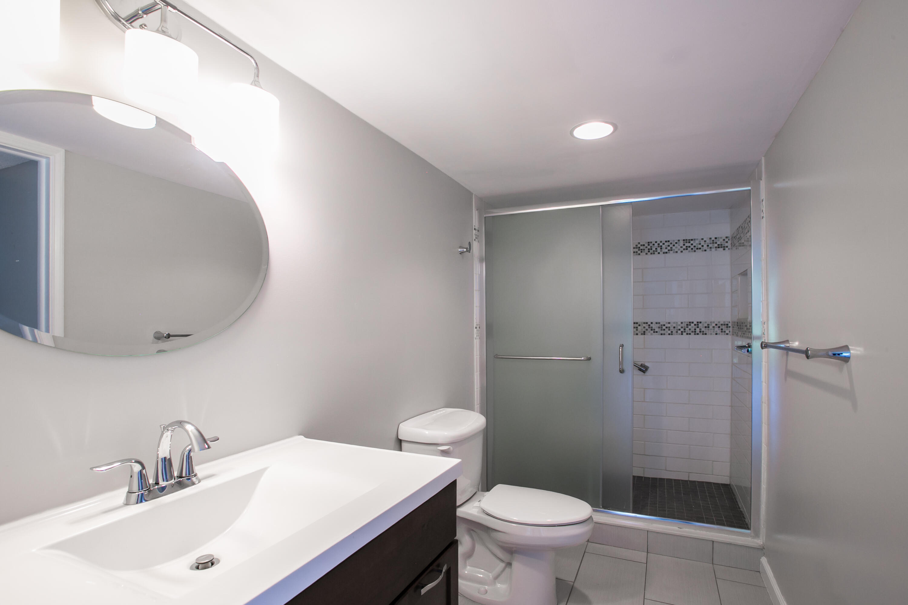 LIVE OAK CONDO ELEVEN - Residential Lease