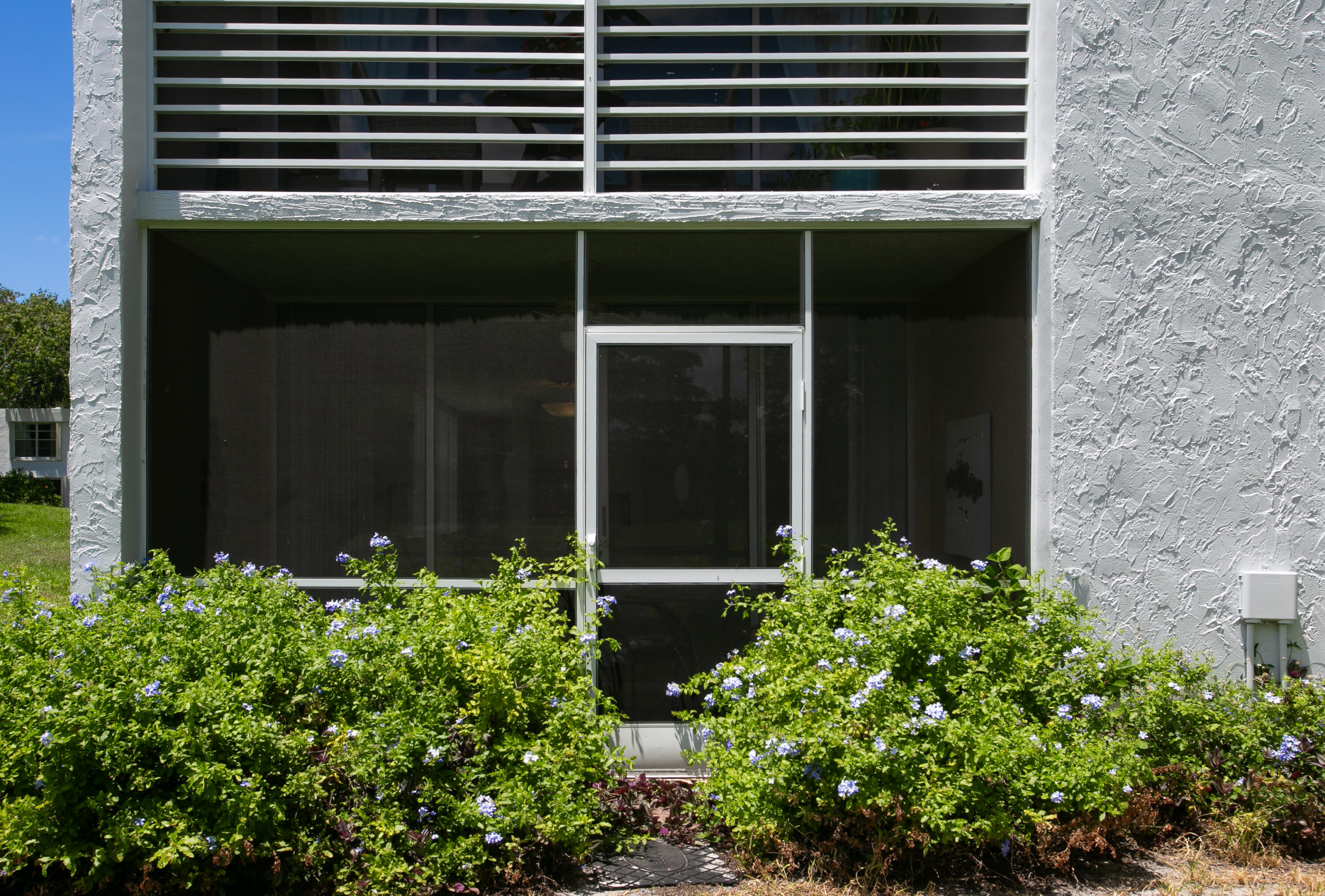 LIVE OAK CONDO ELEVEN - Residential Lease