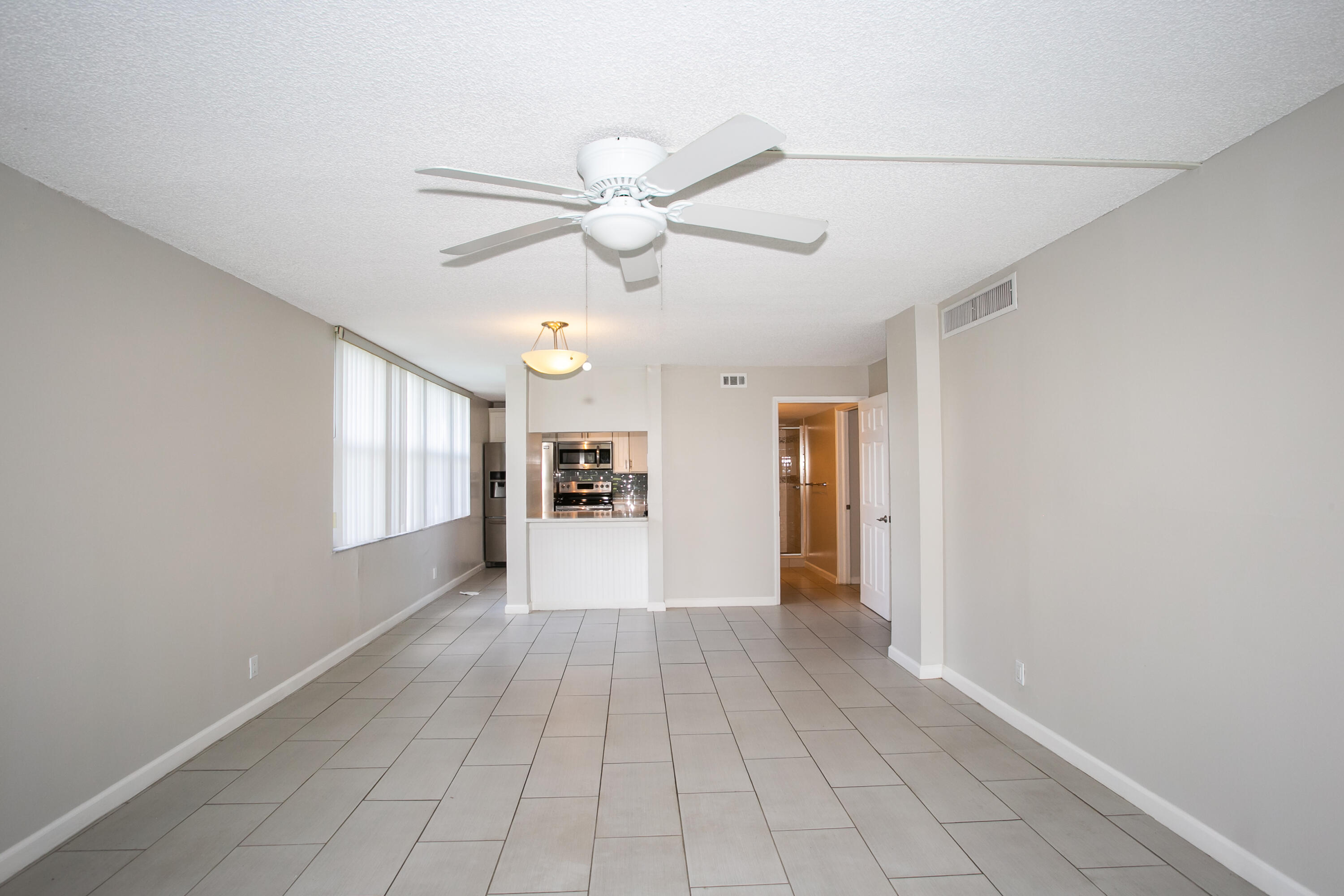 LIVE OAK CONDO ELEVEN - Residential Lease