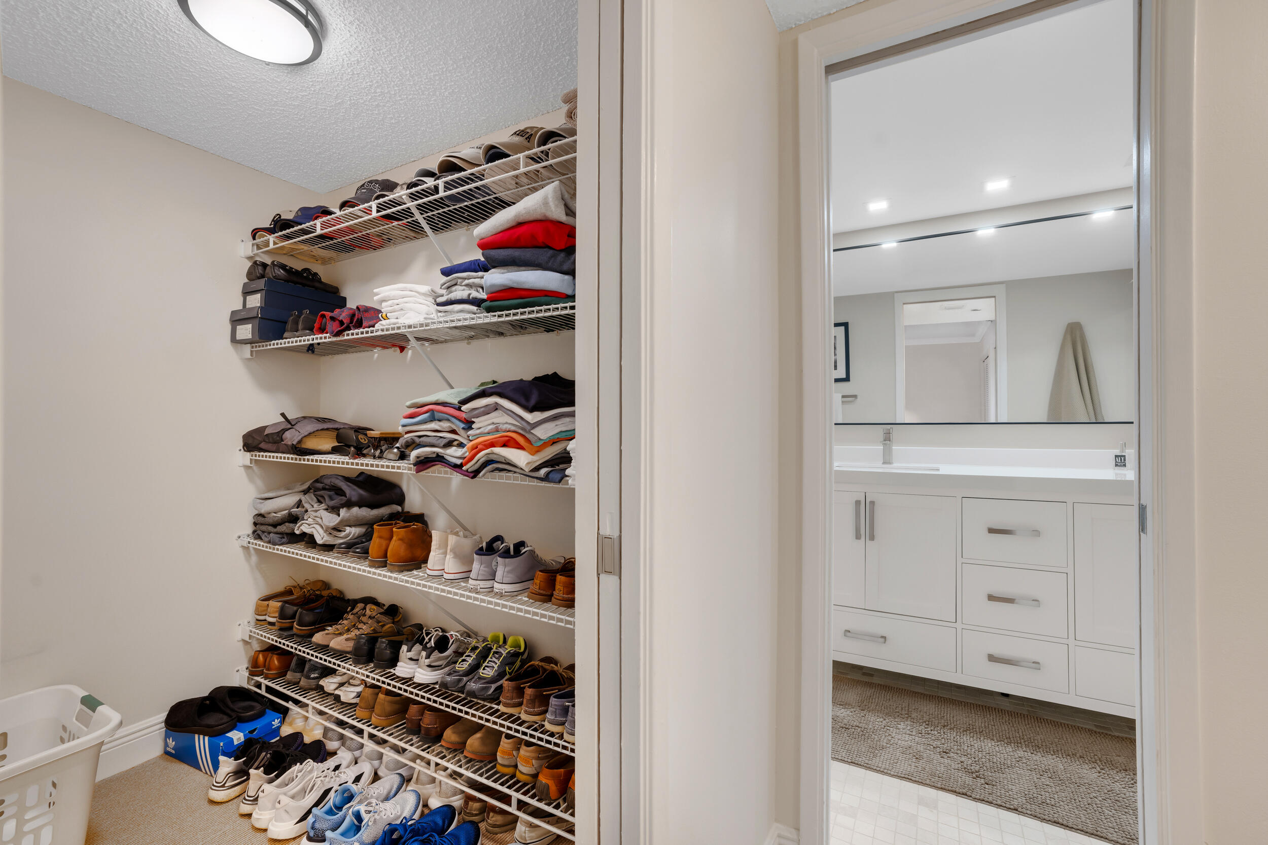 NO 52 PALM-AIRE COUNTRY CLUB - Residential