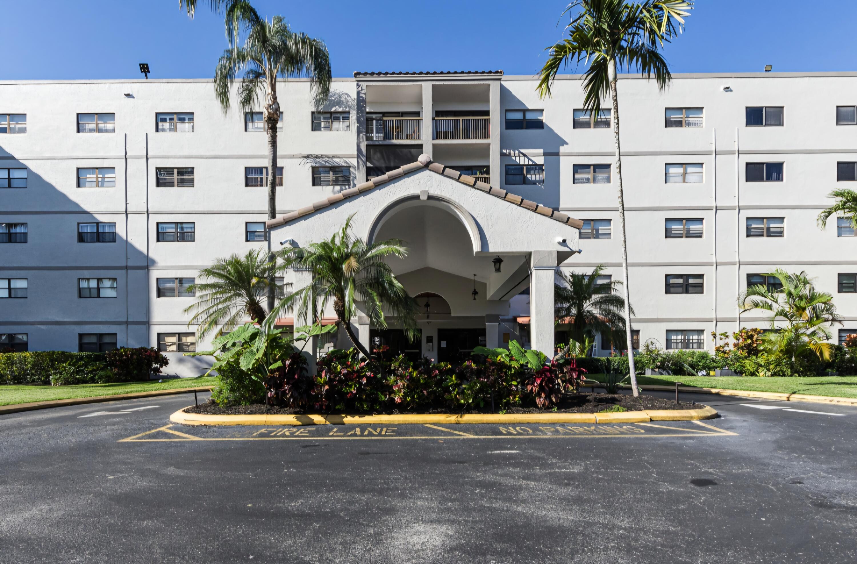 TENNIS CLUB II - Residential