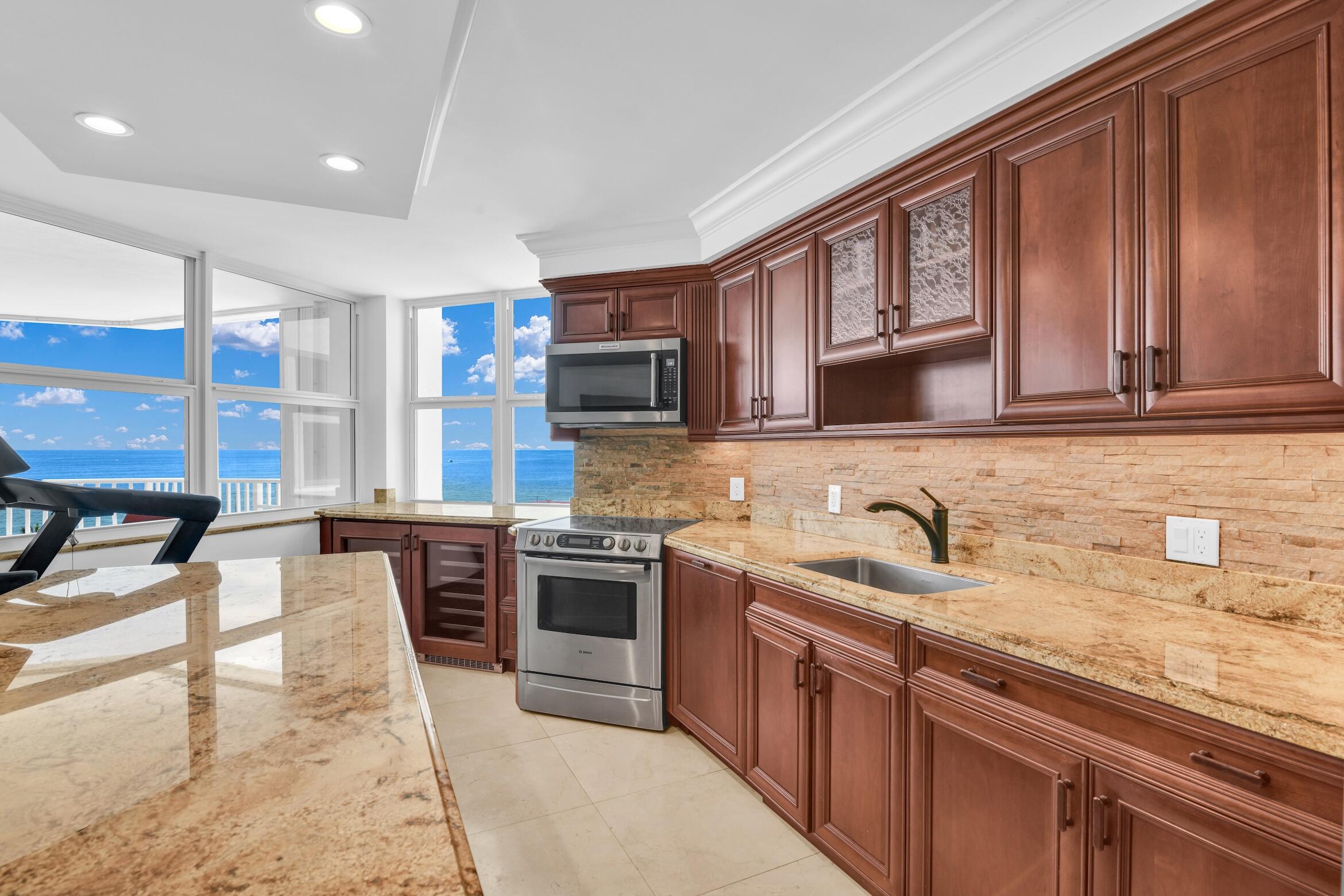 CLARIDGE CONDO - Residential Lease